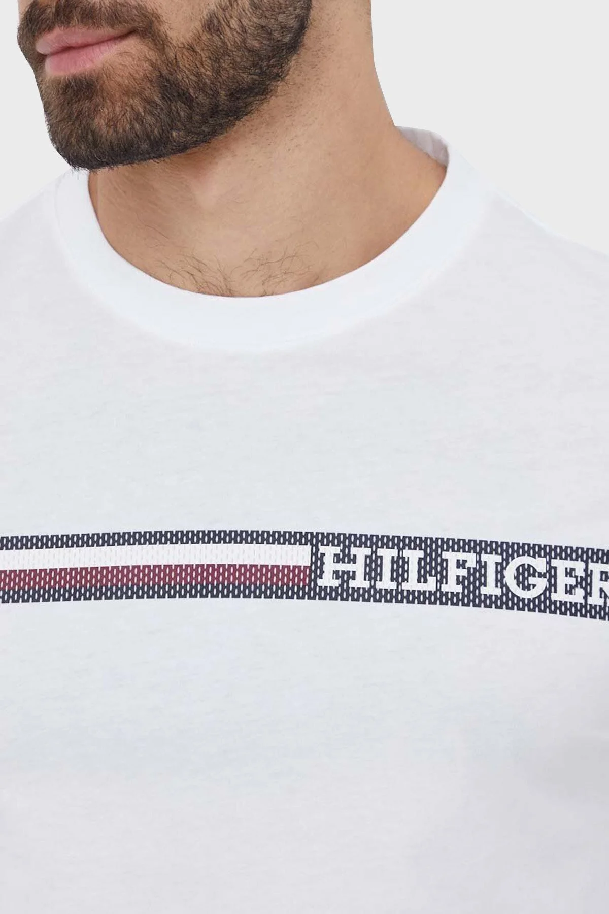 Tommy Hilfiger Pamuklu Regular Fit Bisiklet Yaka Erkek T Shirt MW0MW33688 YBR BEYAZ - 4