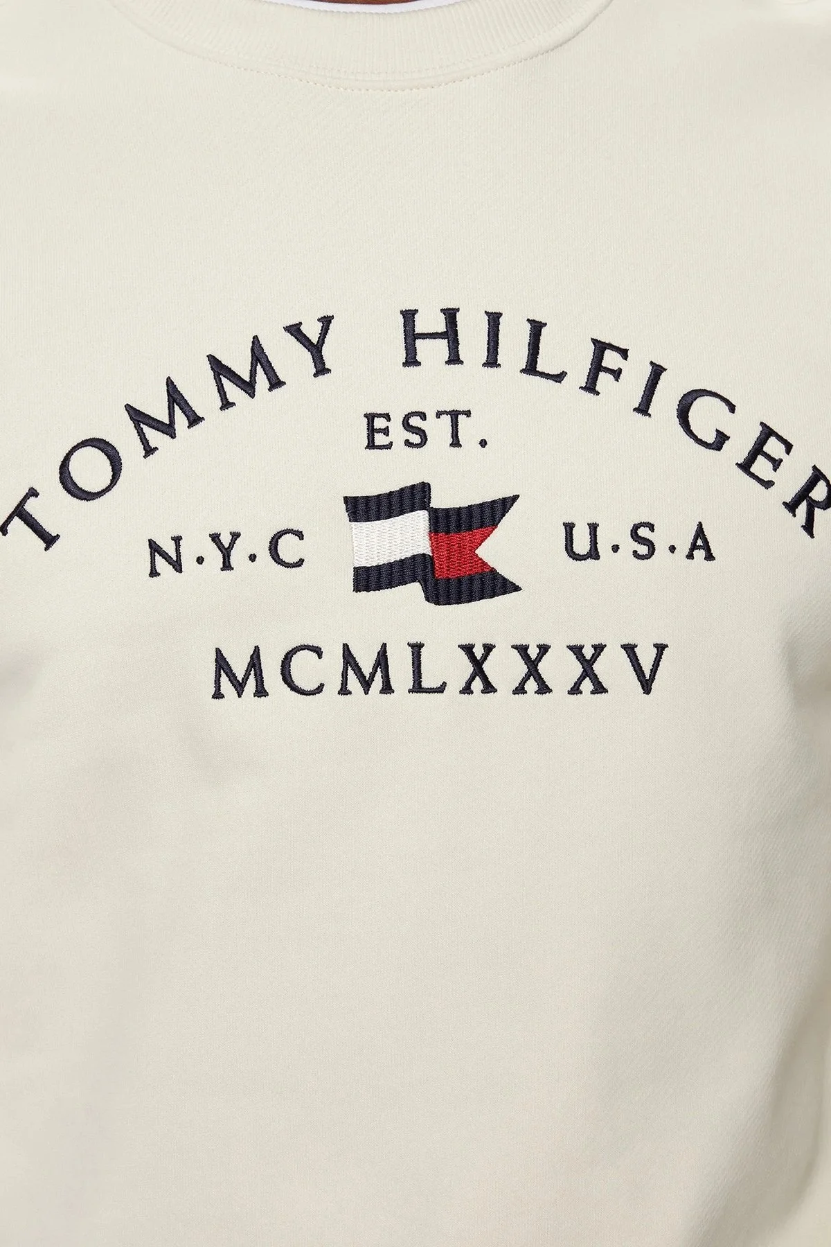 Tommy Hilfiger Pamuklu Regular Fit Bisiklet Yaka Logo Nakışlı Erkek Sweat MW0MW35526 Z00 AÇIK BEJ - 10