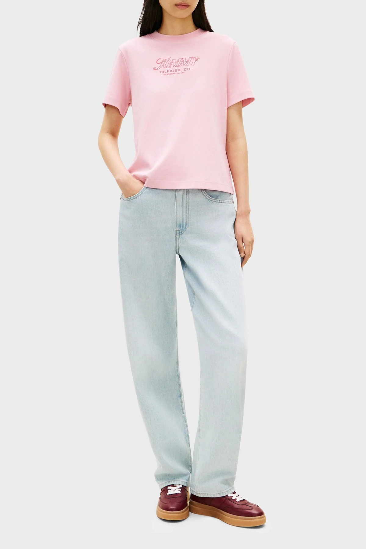 Tommy Hilfiger Pamuklu Regular Fit Bisiklet Yaka Logolu Bayan T Shirt WW0WW48707 TPG AÇIK PEMBE - 2