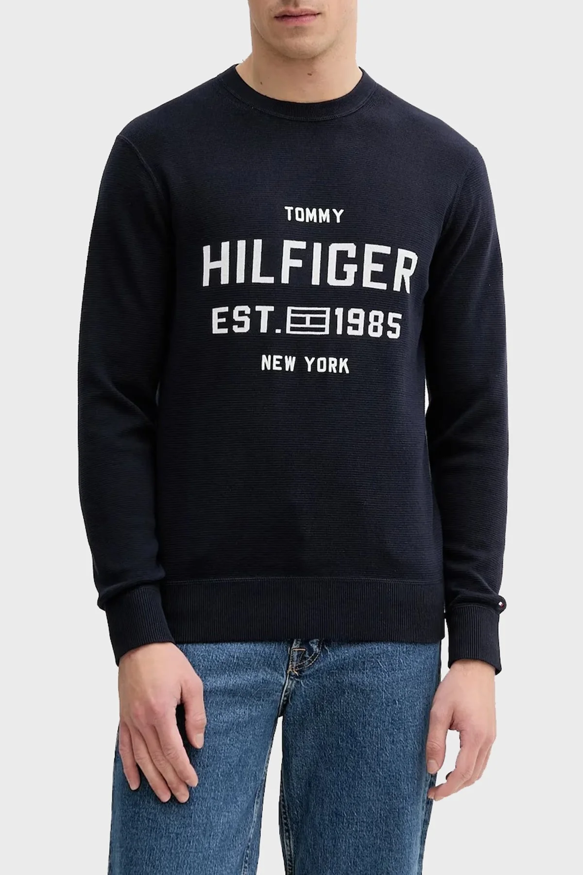 Tommy Hilfiger Pamuklu Regular Fit Bisiklet Yaka Logolu Erkek Kazak MW0MW39533 DW5 LACİVERT - 1