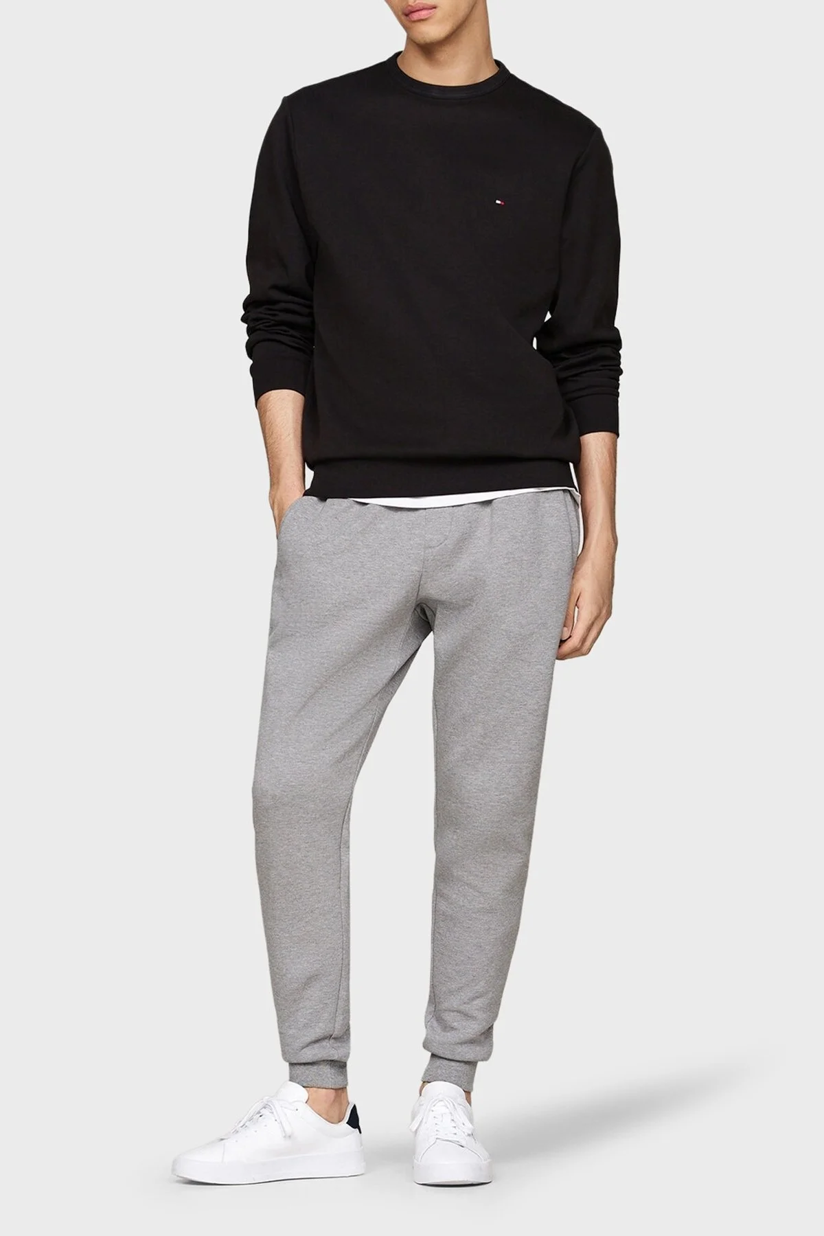 Tommy Hilfiger Pamuklu Regular Fit Bisiklet Yaka Logolu Erkek Sweat MW0MW37241 BDS SİYAH - 2