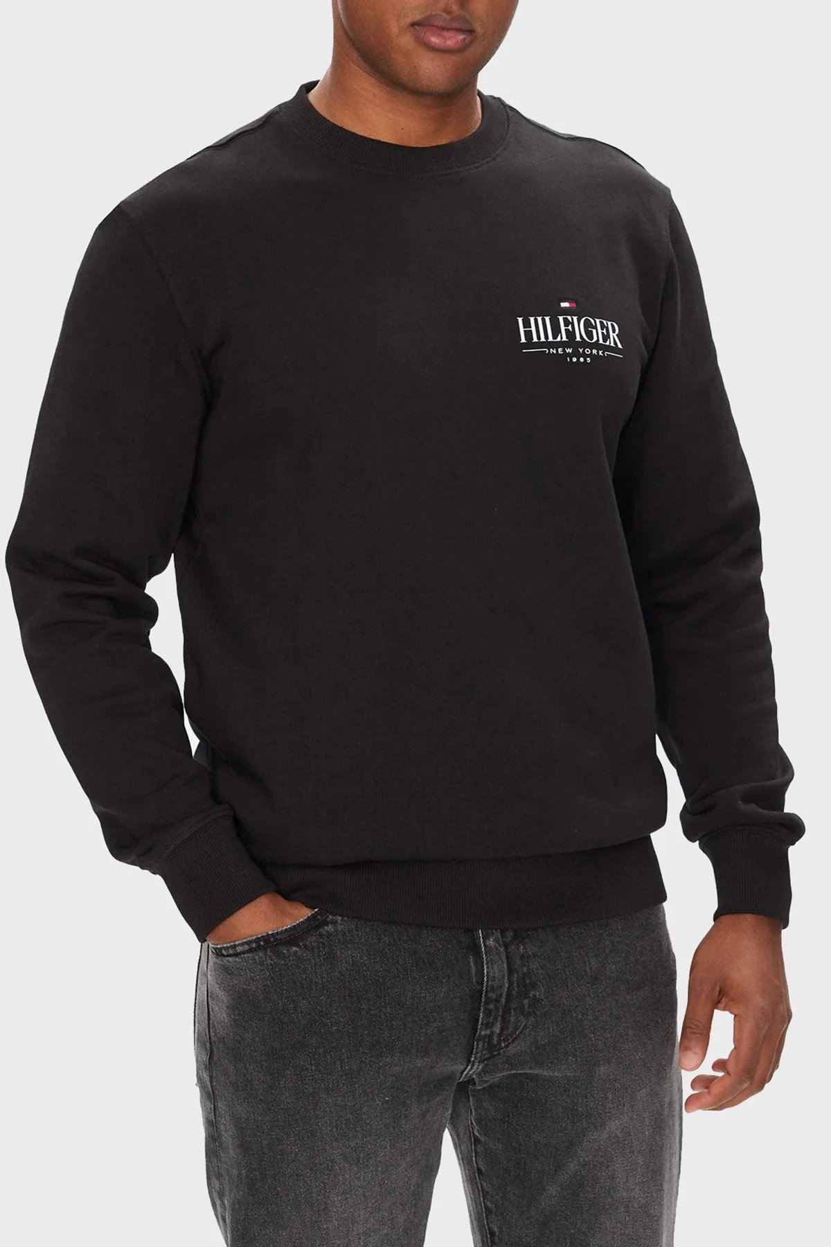 Tommy Hilfiger Pamuklu Regular Fit Bisiklet Yaka Logolu Erkek Sweat MW0MW39376 BDS SİYAH - 1