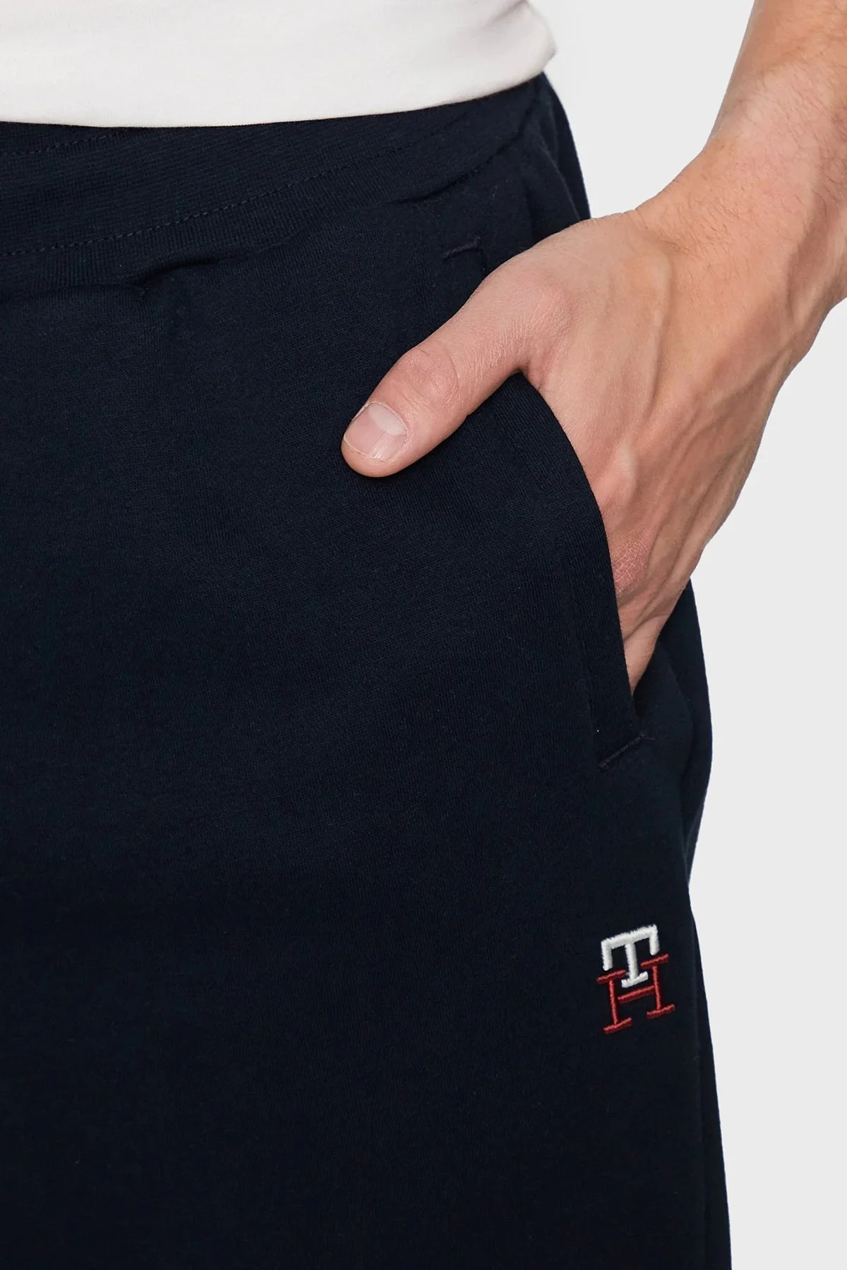 Tommy Hilfiger Pamuklu Regular Fit Cepli Erkek Eşofman Altı MW0MW32059 DW5 LACİVERT - 4