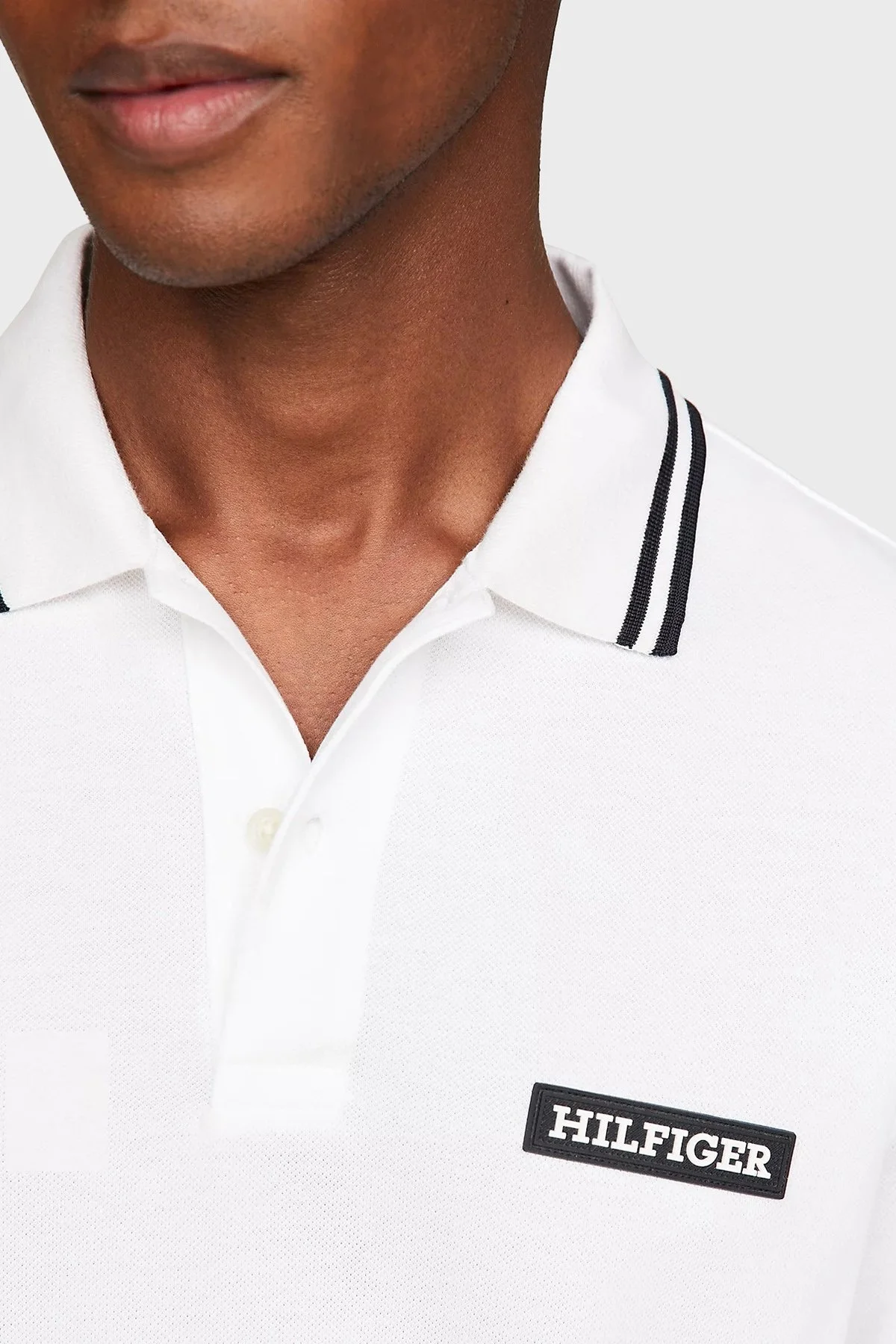 Tommy Hilfiger Pamuklu Regular Fit Erkek Polo Yaka T Shirt MW0MW33583 YBR BEYAZ - 4