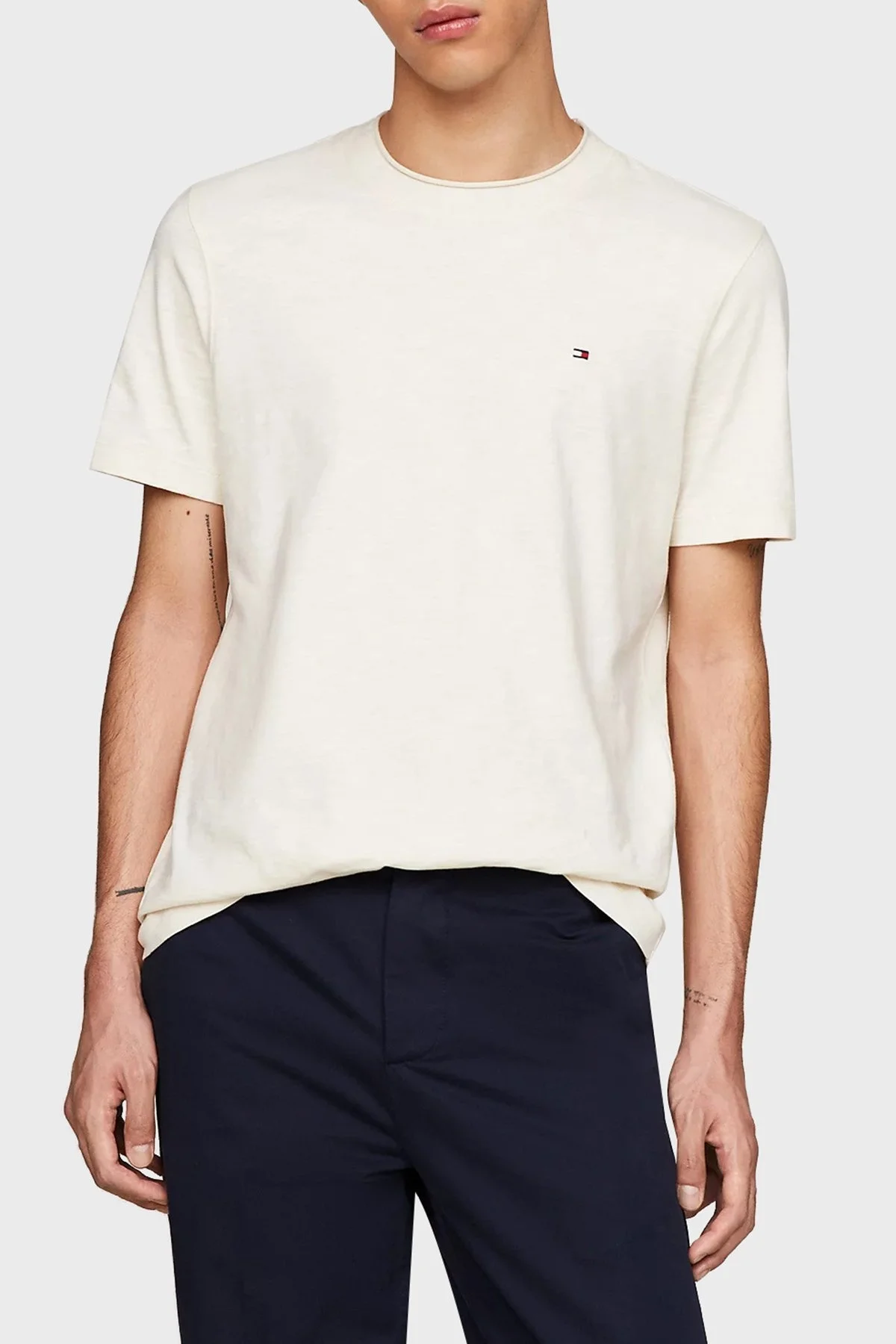 Tommy Hilfiger Pamuklu Regular Fit Erkek T Shirt MW0MW34375 AEF BEJ - 1