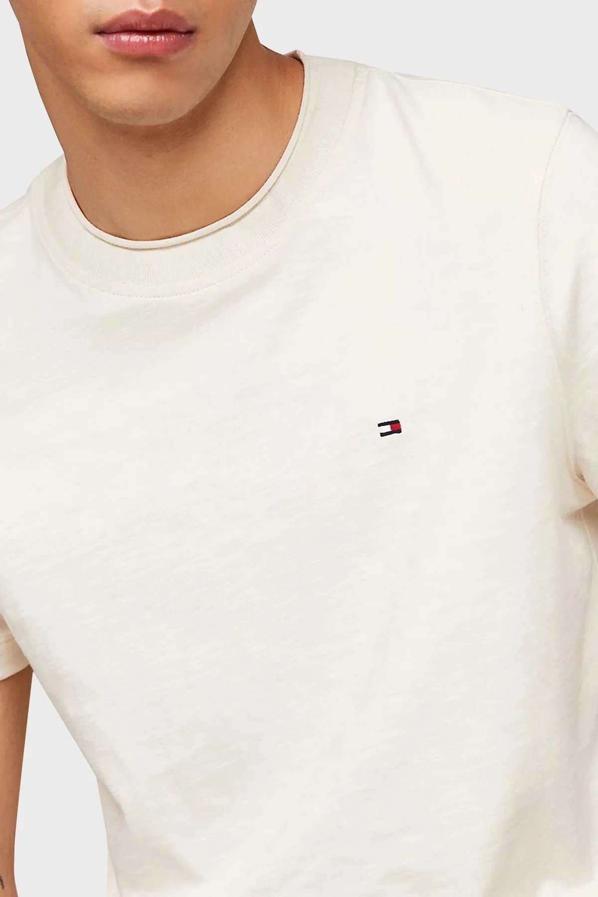 Tommy Hilfiger Pamuklu Regular Fit Erkek T Shirt MW0MW34375 AEF BEJ - 4