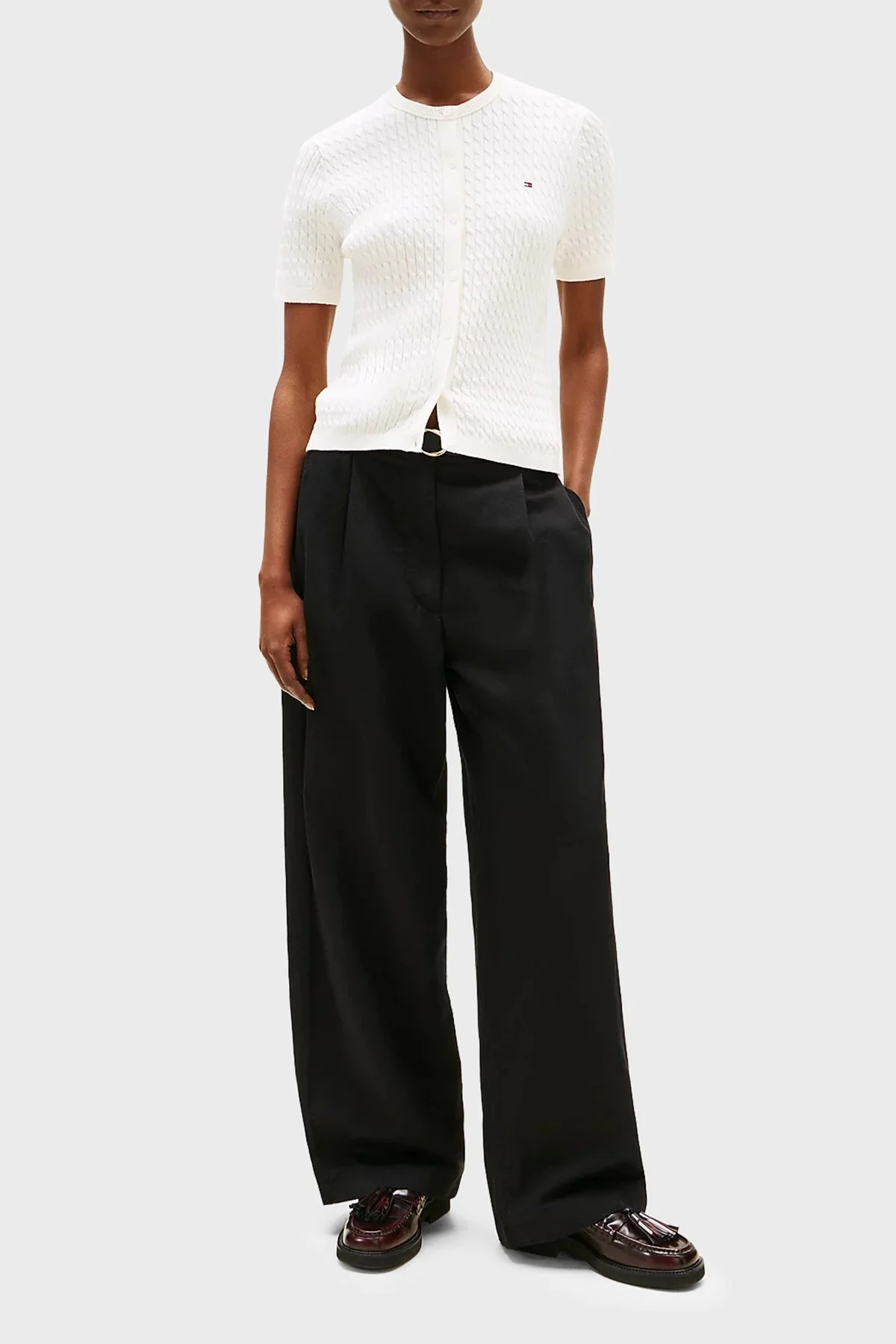 Tommy Hilfiger Pamuklu Regular Fit Kısa Kollu Bisiklet Yaka Kısa Örgü Bayan Hırka WW0WW45707 YA8 BEYAZ - 2