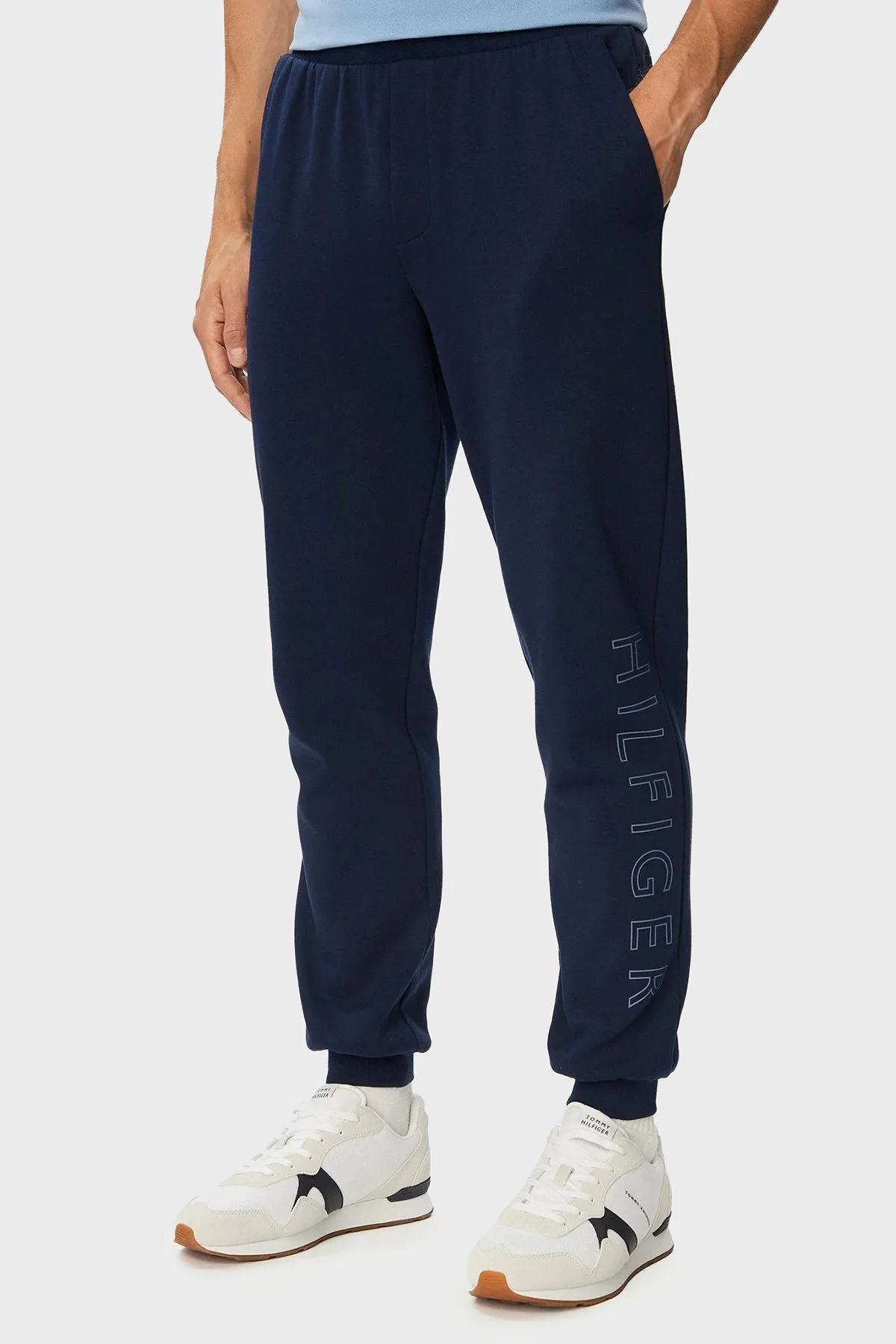 Tommy Hilfiger Pamuklu Regular Fit Lastikli Bel Lastikli Paça Jogger Erkek Pantolon MW0MW43445 DCC Lacivert - 1