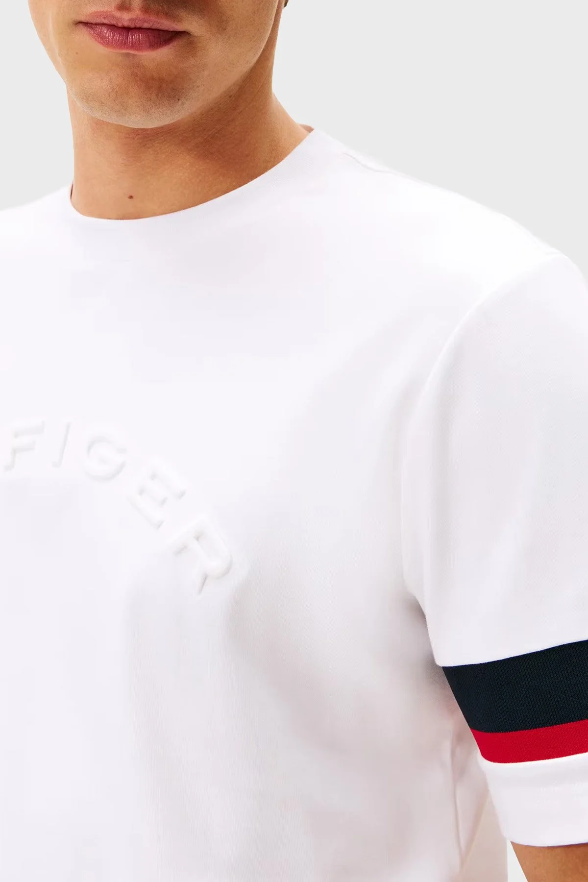 Tommy Hilfiger Pamuklu Regular Fit Logolu Bisiklet Yaka Erkek T Shirt MW0MW40018 YBR BEYAZ - 3