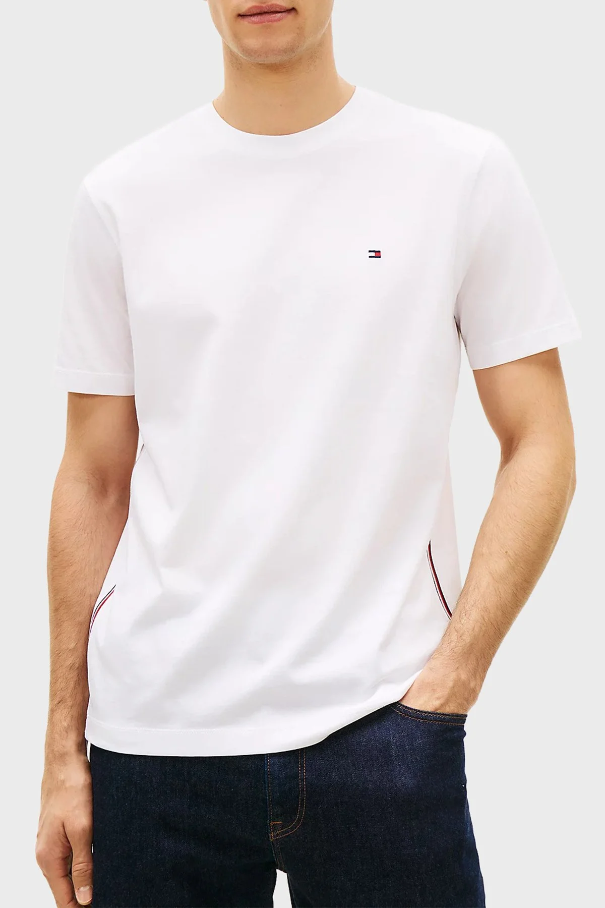 Tommy Hilfiger Pamuklu Regular Fit Logolu Bisiklet Yaka Erkek T Shirt MW0MW42393 YBR BEYAZ - 1