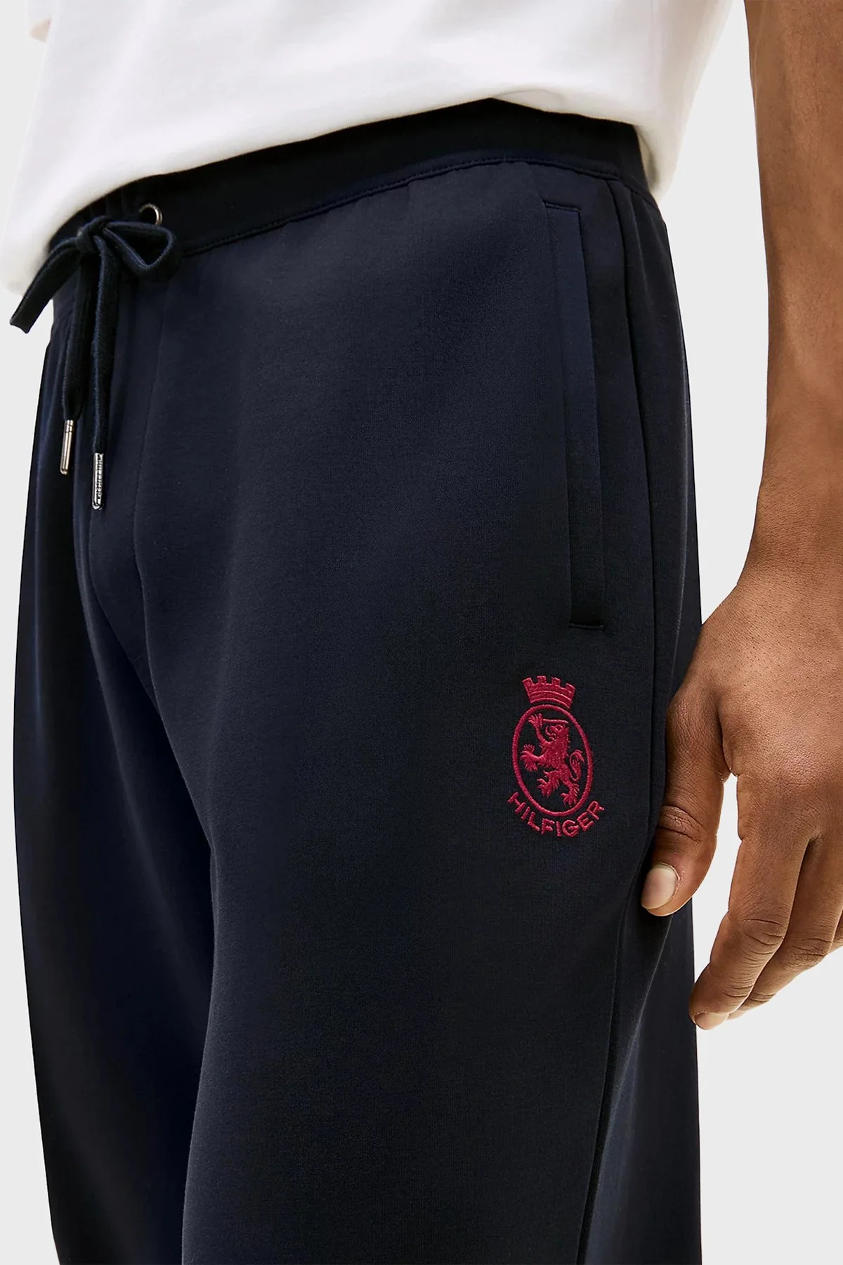 Tommy Hilfiger Pamuklu Regular Fit Logolu Normal Bel Erkek Eşofman Altı MW0MW42856 DW5 LACİVERT - 4