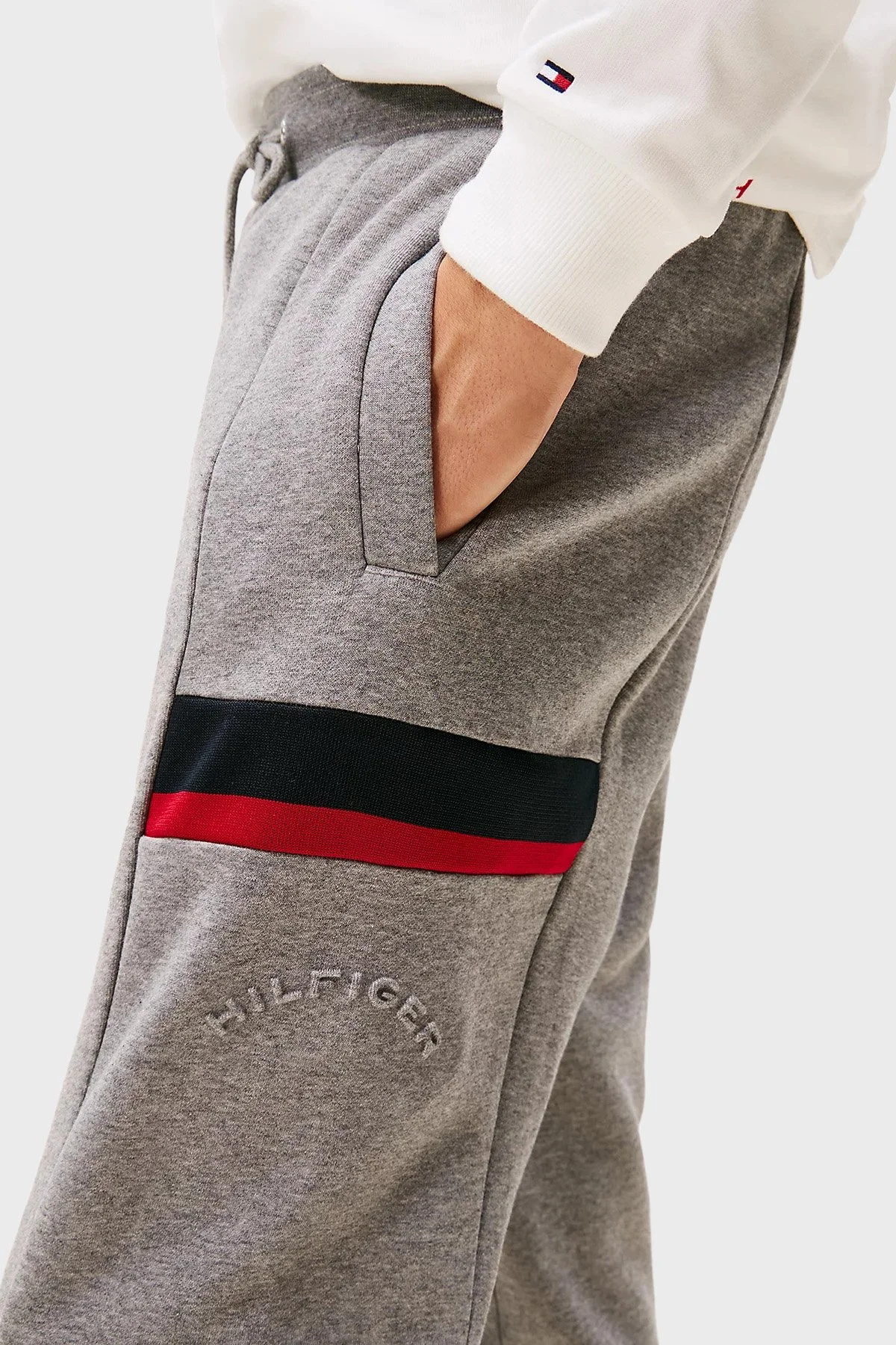 Tommy Hilfiger Pamuklu Regular Fit Logolu Normal Bel Erkek Pantolon MW0MW40416 P91 GRİ - 3