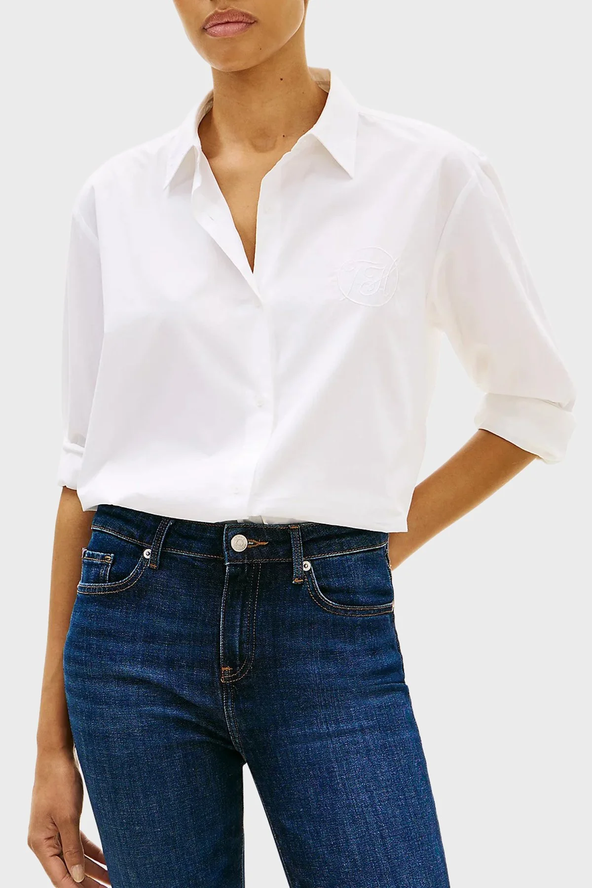 Tommy Hilfiger Pamuklu Regular Fit Logolu Uzun Kollu Bayan Gömlek WW0WW48190 YCF BEYAZ - 1