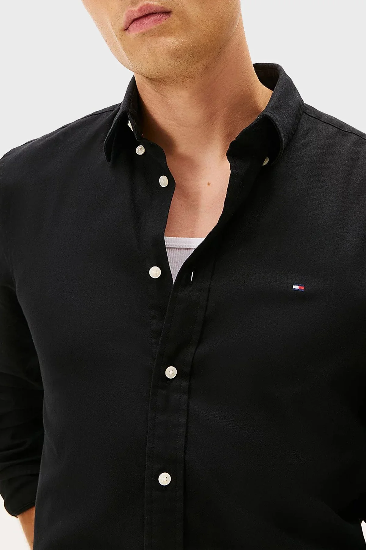 Tommy Hilfiger Pamuklu Regular Fit Logolu Uzun Kollu Erkek Gömlek MW0MW40469 BDS SİYAH - 2