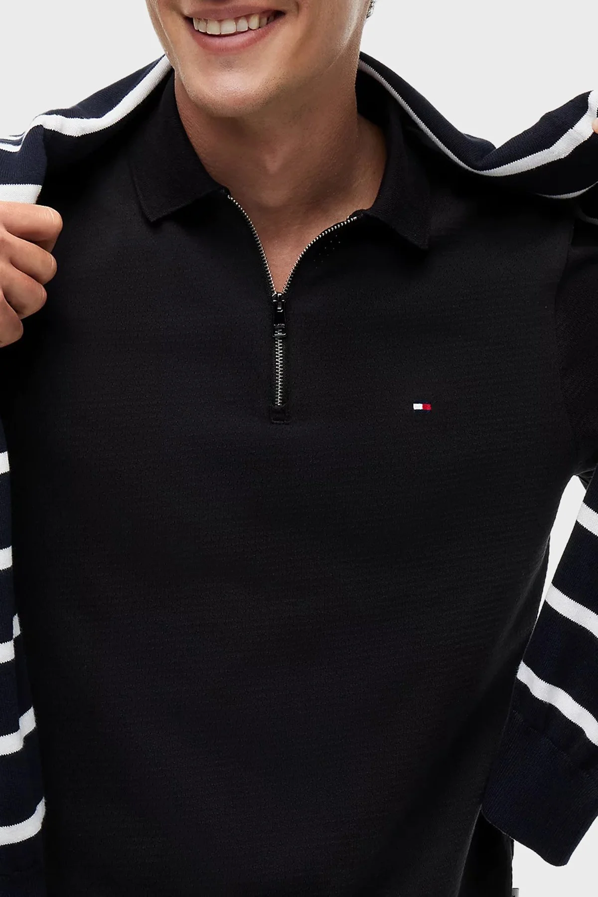 Tommy Hilfiger Pamuklu Regular Fit Yarım Fermuarlı Erkek Polo Yaka T Shirt MW0MW42762 BDS SİYAH - 3