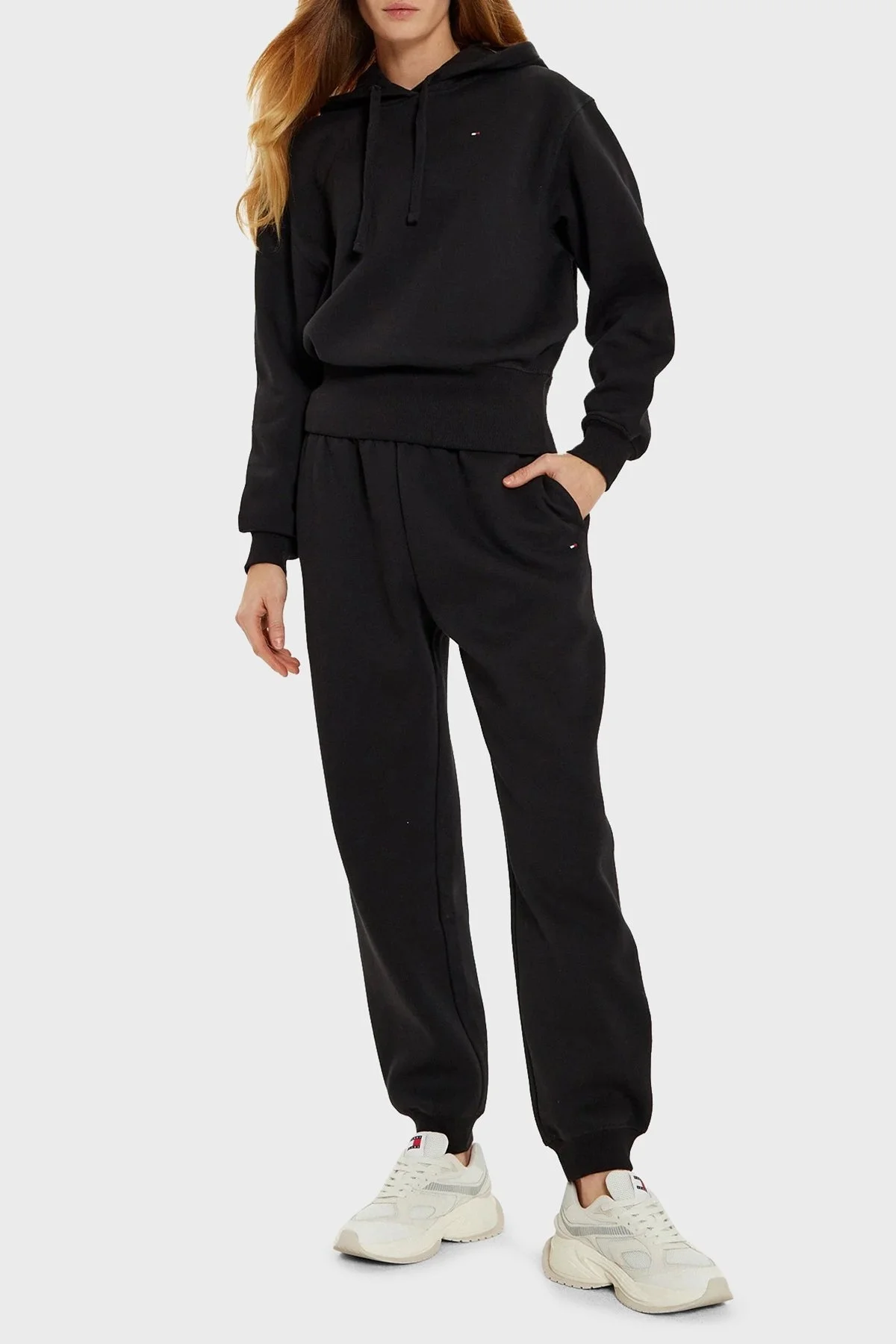 Tommy Hilfiger Pamuklu Regular Fit Yüksek Bel Daralan Paça Jogger Bayan Pantolon WW0WW45966 BDS SİYAH - 1