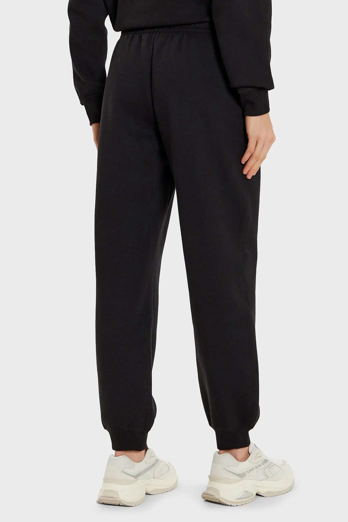 Tommy Hilfiger Pamuklu Regular Fit Yüksek Bel Daralan Paça Jogger Bayan Pantolon WW0WW45966 BDS SİYAH - 2