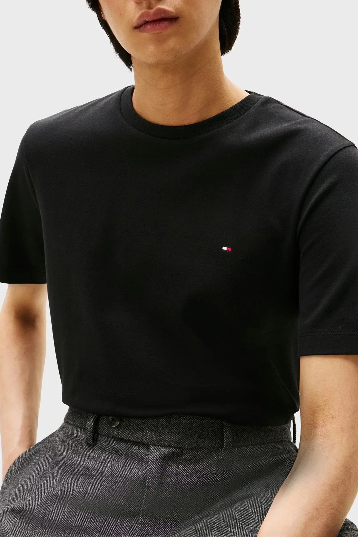 Tommy Hilfiger Pamuklu Reguları Fit Logolu Bisiklet Yaka Erkek T Shirt MW0MW37508 BDS SİYAH - 4