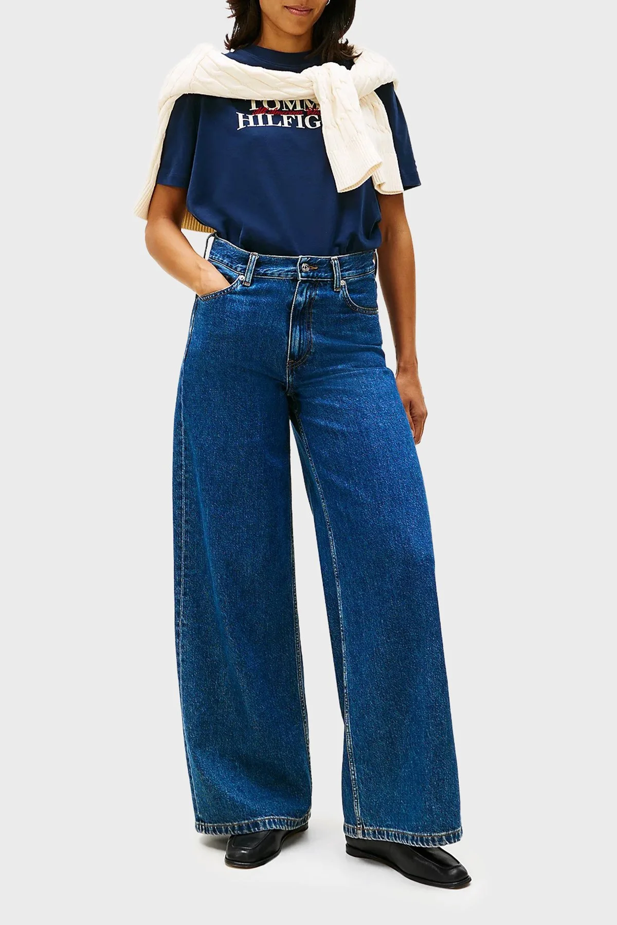 Tommy Hilfiger Pamuklu Relaxed Fit Bisiklet Yaka Bayan T Shirt WW0WW47884 C1G LACİVERT - 2