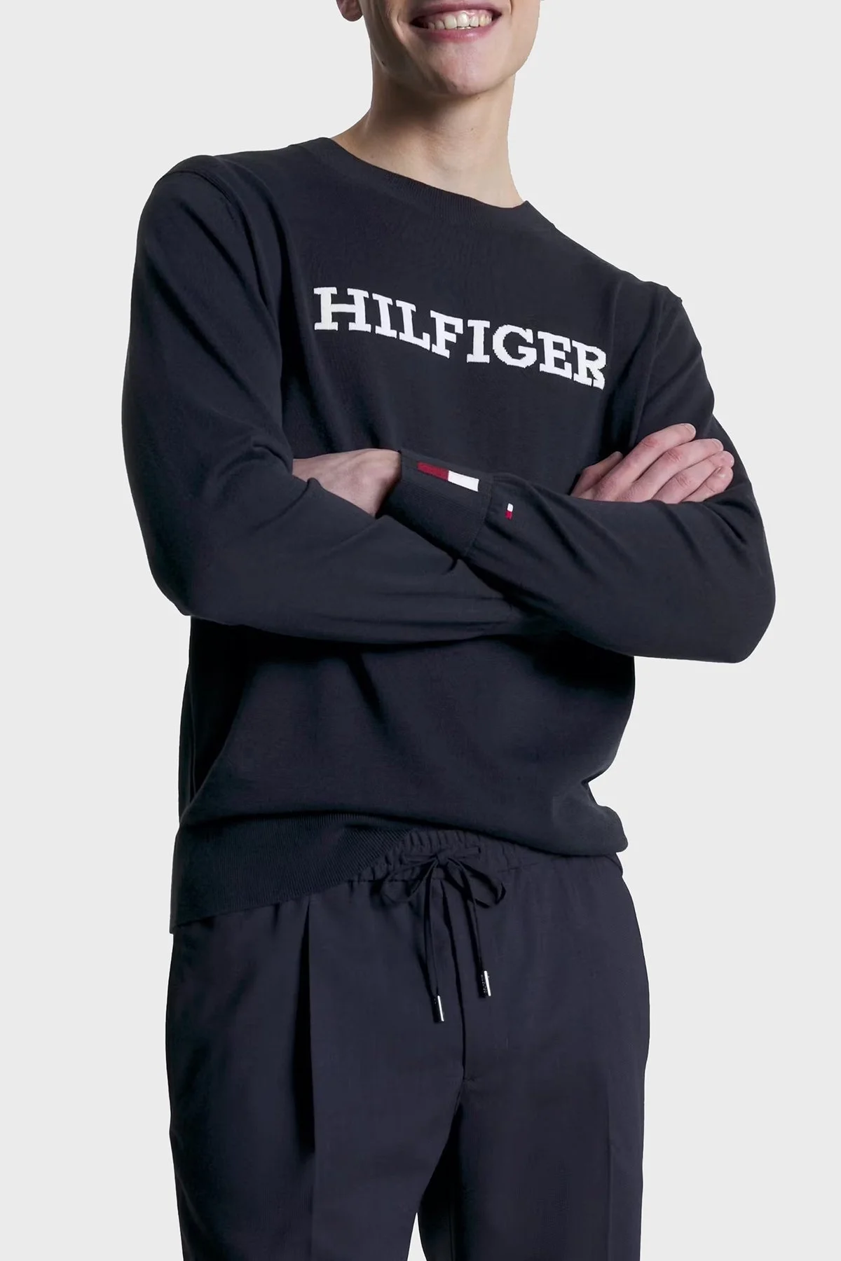 Tommy Hilfiger Pamuklu Relaxed Fit Bisiklet Yaka Erkek Sweat MW0MW31584 DW5 LACİVERT - 1