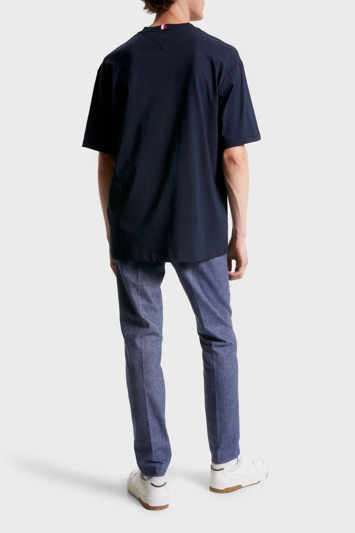 Tommy Hilfiger Pamuklu Relaxed Fit Bisiklet Yaka Erkek T Shirt MW0MW32619 DW5 LACİVERT - 3