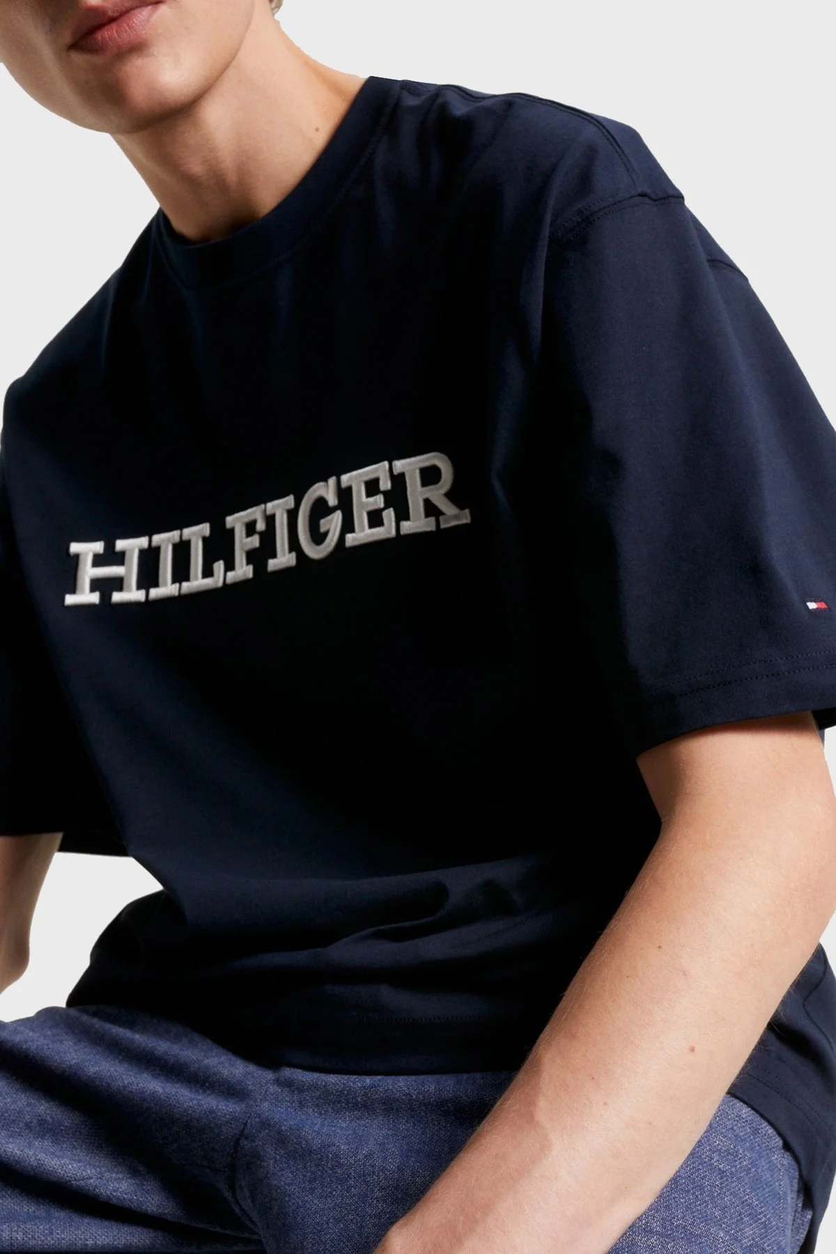 Tommy Hilfiger Pamuklu Relaxed Fit Bisiklet Yaka Erkek T Shirt MW0MW32619 DW5 LACİVERT - 9