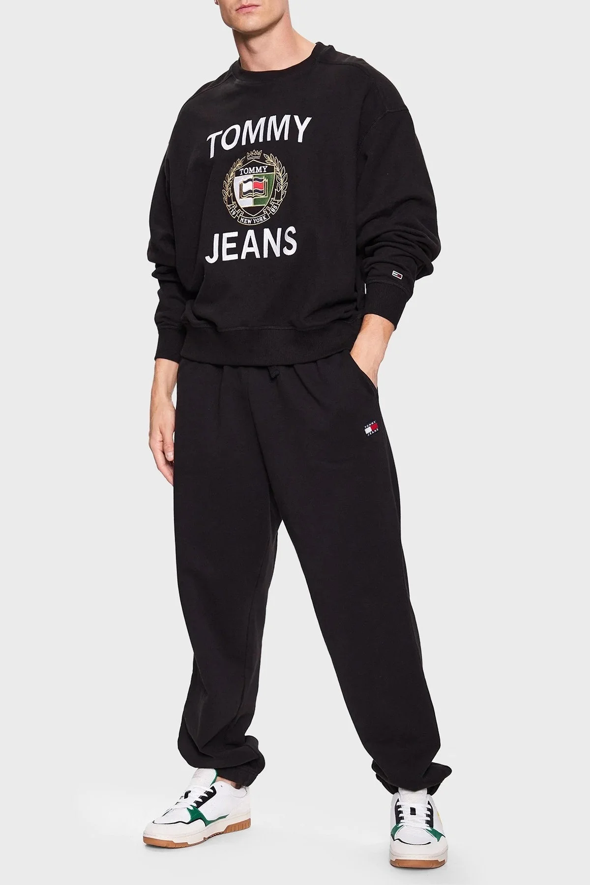 Tommy Hilfiger Pamuklu Relaxed Fit Cepli Erkek Eşofman Altı DM0DM16336 BDS SİYAH - 2