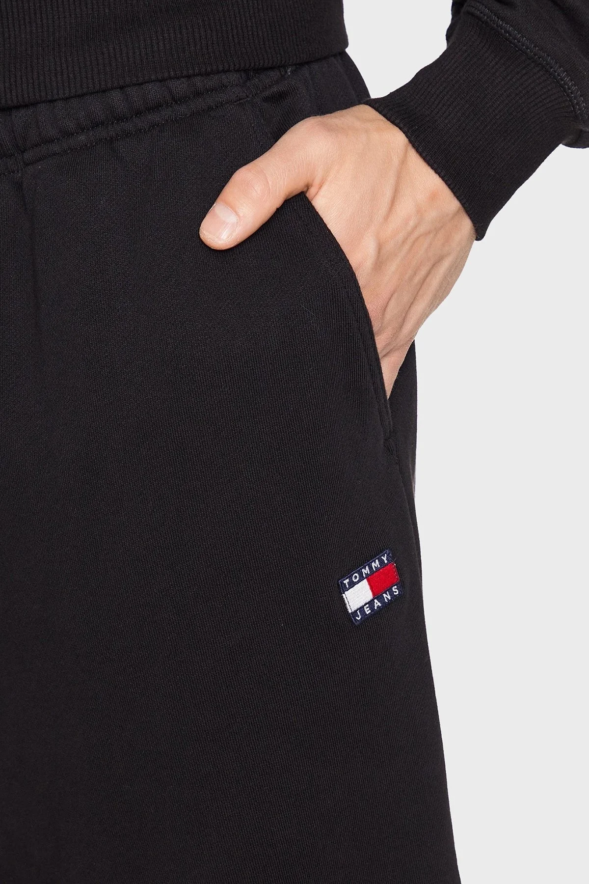 Tommy Hilfiger Pamuklu Relaxed Fit Cepli Erkek Eşofman Altı DM0DM16336 BDS SİYAH - 4