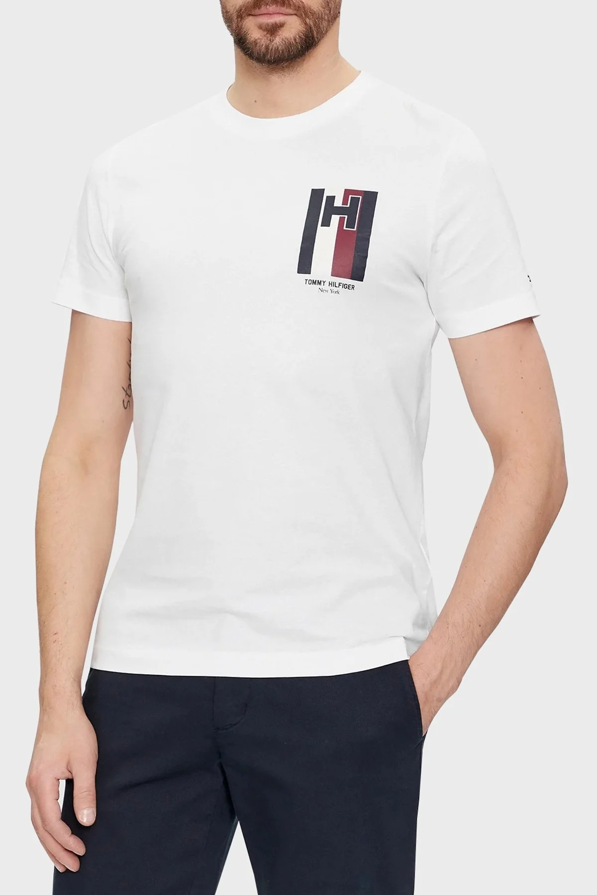Tommy Hilfiger Pamuklu Slim Fit Bisiklet Yaka Erkek T Shirt MW0MW33687 YBR BEYAZ - 1