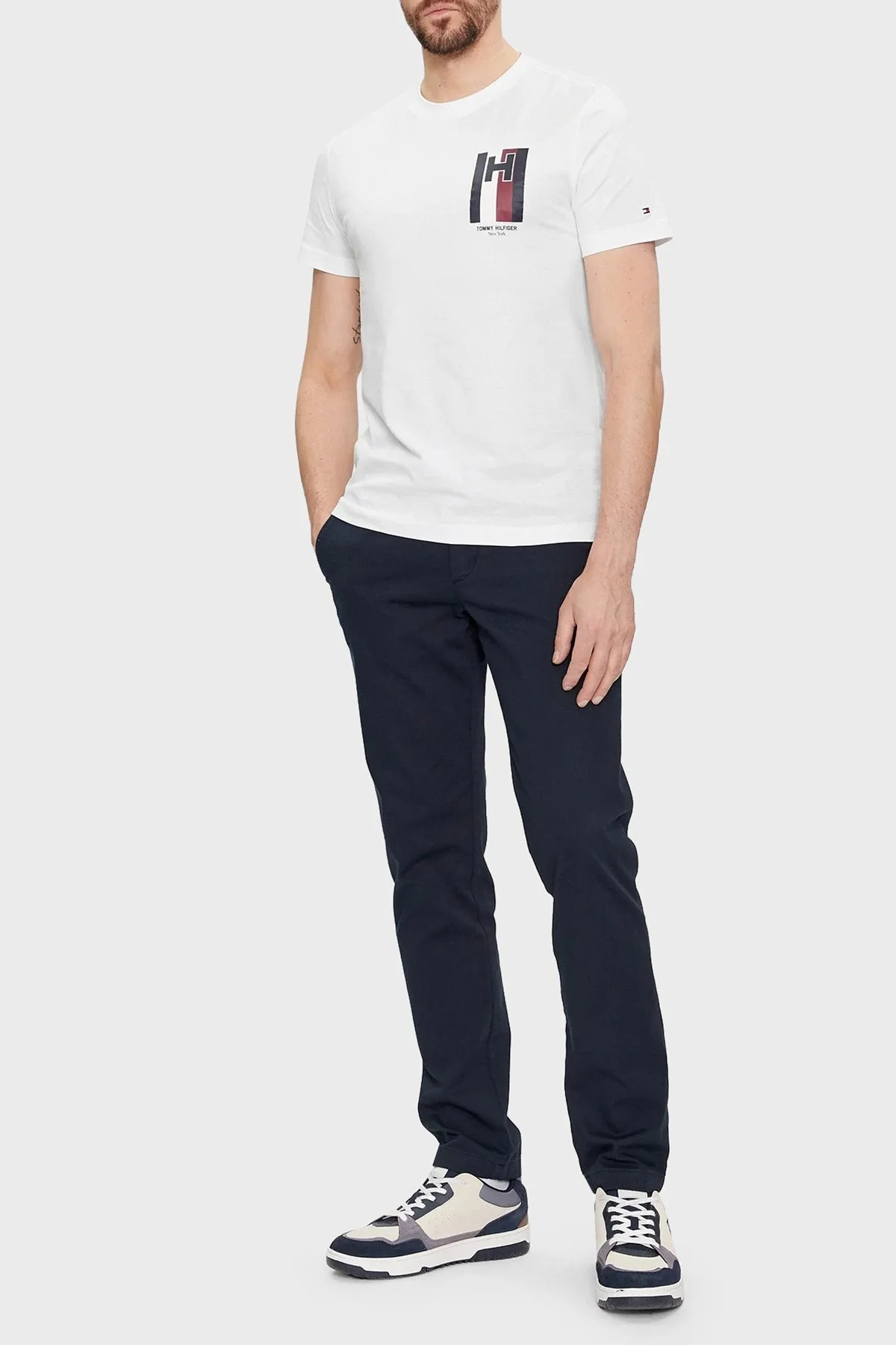 Tommy Hilfiger Pamuklu Slim Fit Bisiklet Yaka Erkek T Shirt MW0MW33687 YBR BEYAZ - 2