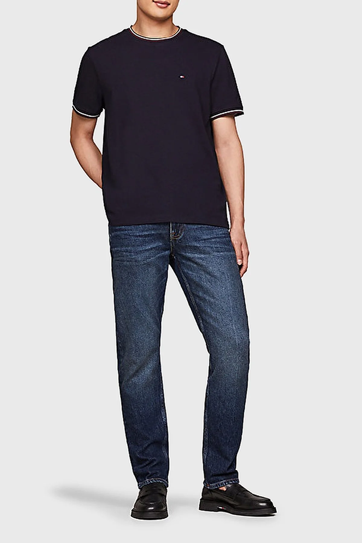 Tommy Hilfiger Regular Fit Bisiklet Yaka Erkek T Shirt MW0MW35680 DW5 LACİVERT - 2