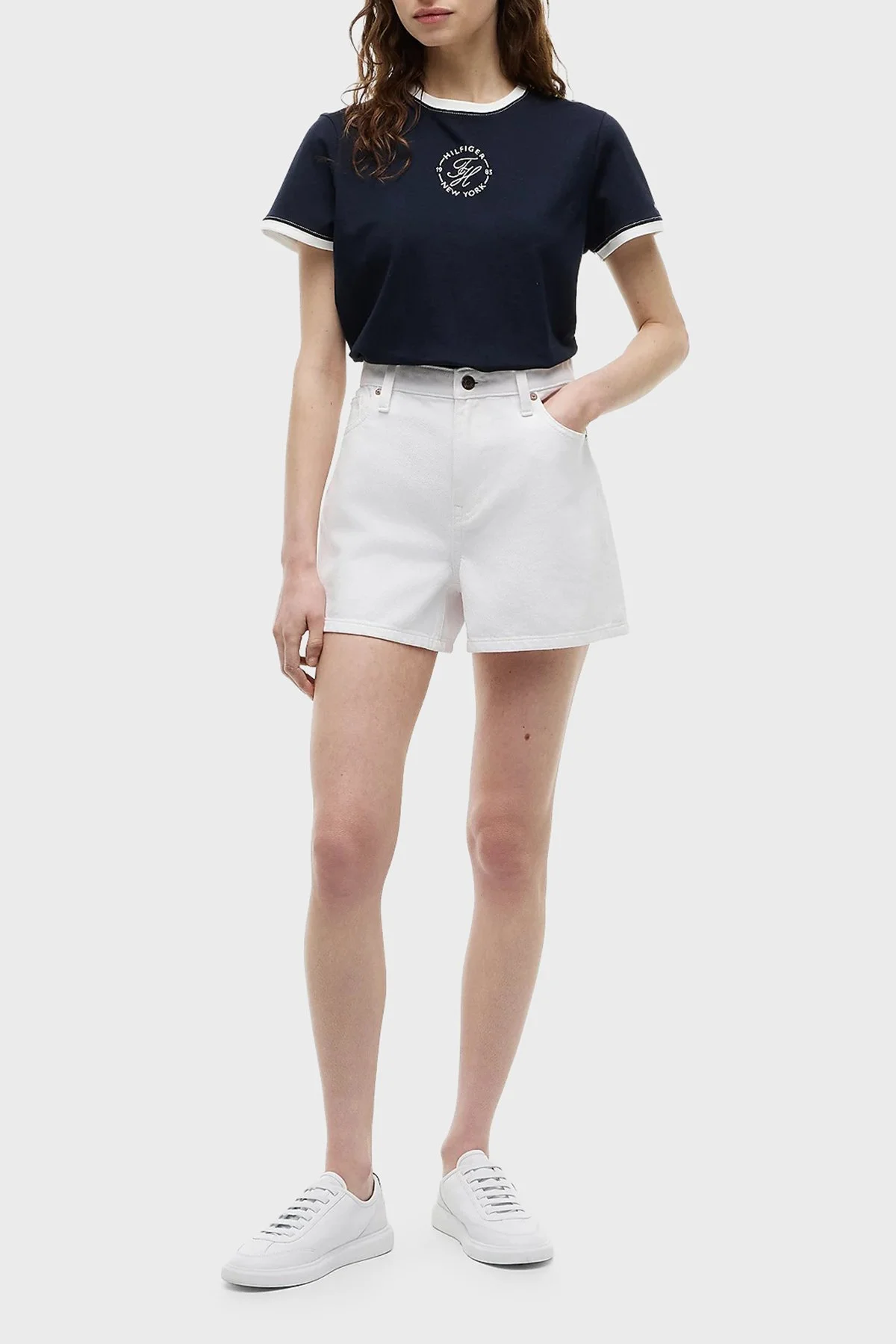 Tommy Hilfiger Regular Fit Bisiklet Yaka Kadın T Shirt WW0WW50032 C1G Lacivert - 2