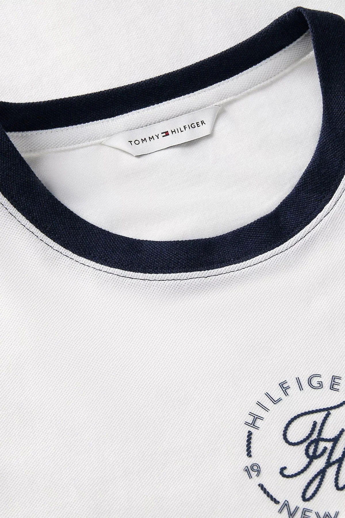 Tommy Hilfiger Regular Fit Bisiklet Yaka Kadın T Shirt WW0WW50032 YBL Beyaz - 6