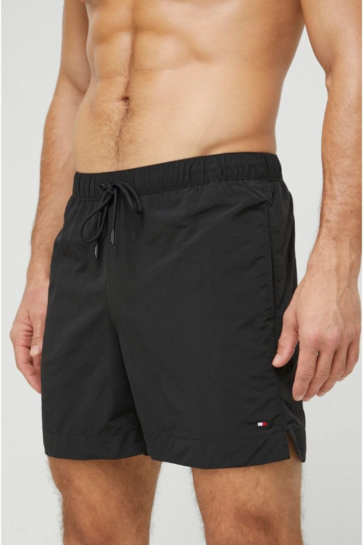 Tommy Hilfiger Regular Fit Deniz Şortu Cepli Erkek Mayo Short UM0UM02793 BDS SİYAH - 1