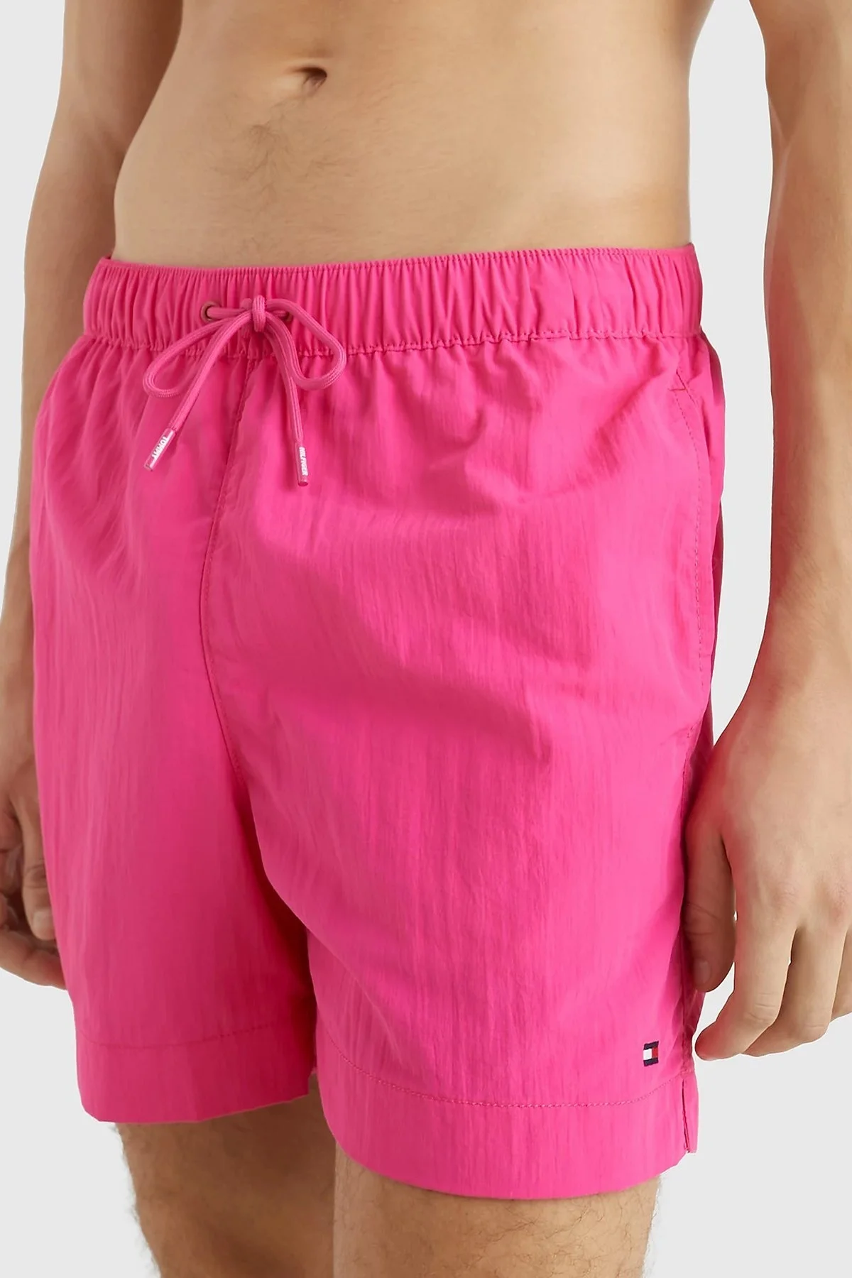 Tommy Hilfiger Regular Fit Deniz Şortu Cepli Erkek Mayo Short UM0UM02793 TP1 FUŞYA - 2