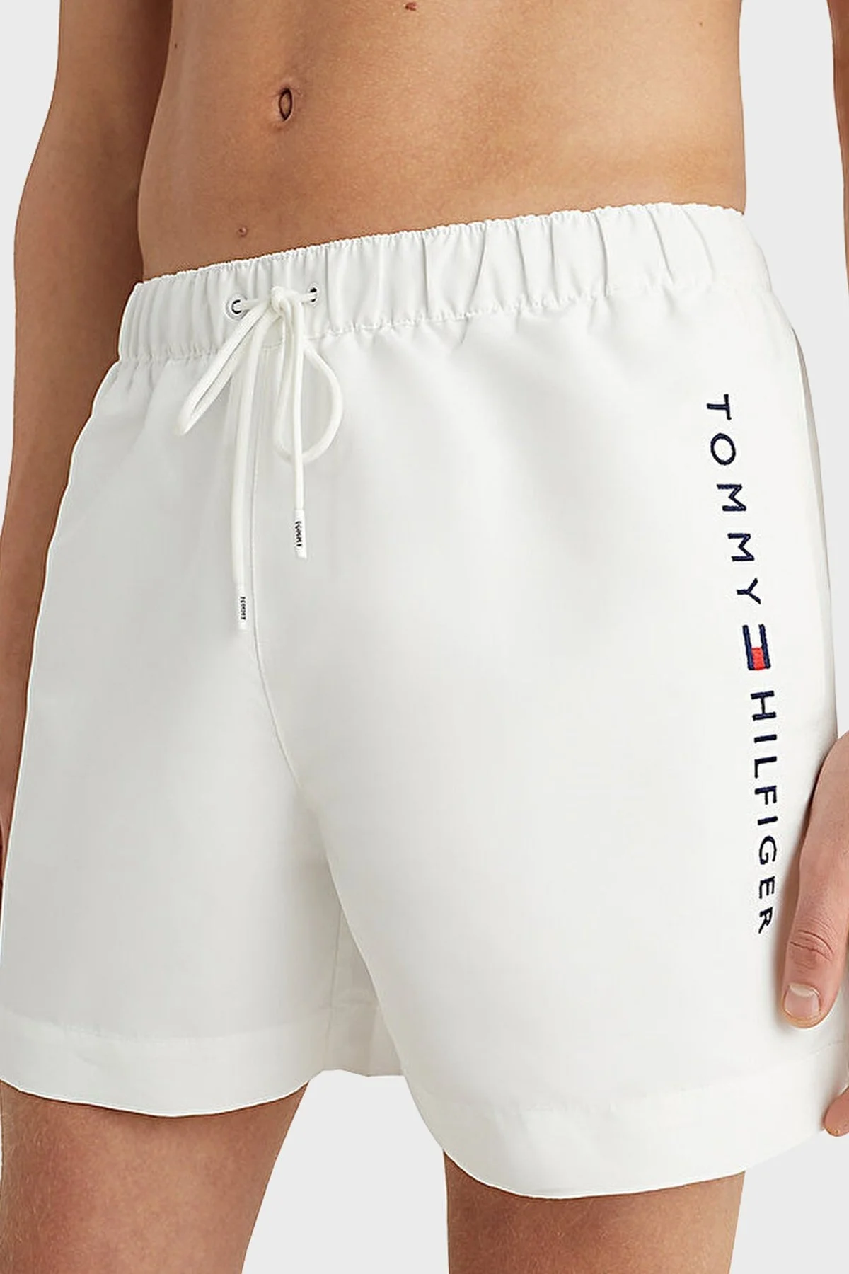 Tommy Hilfiger Regular Fit Deniz Şortu Cepli Erkek Mayo Short UM0UM02885 YBR BEYAZ - 2