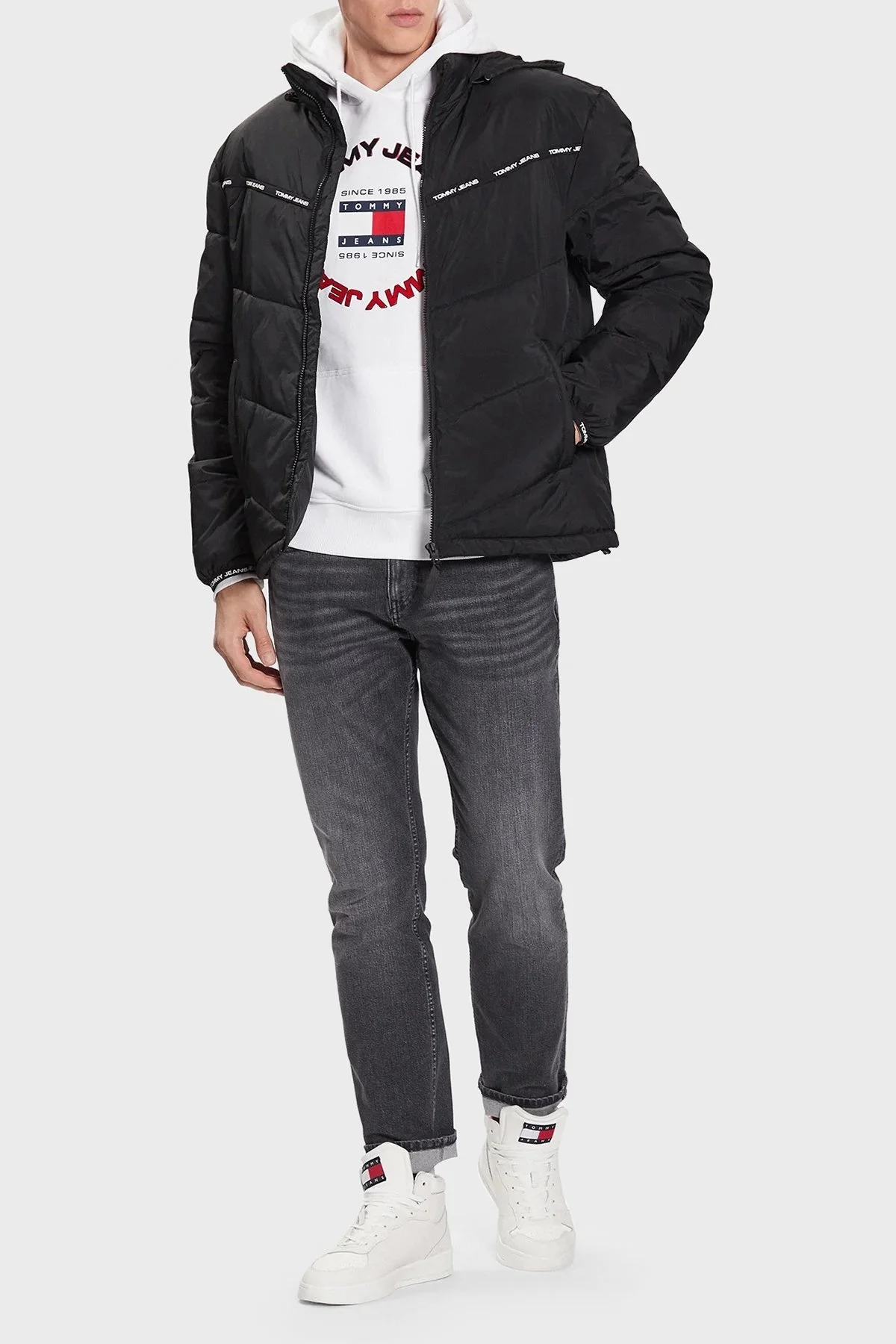 Tommy Hilfiger Regular Fit Soğuğa Dayanıklı Gizli Kapüşonlu Şişme Erkek Mont DM0DM16578 BDS SİYAH - 3