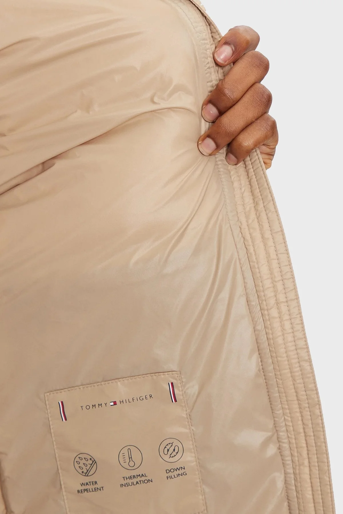 Tommy Hilfiger Regular Fit Su İtici Kuş Tüyü Dolgulu Kapüşonlu Şişme Bayan Mont WW0WW43520 AEG BEJ - 14