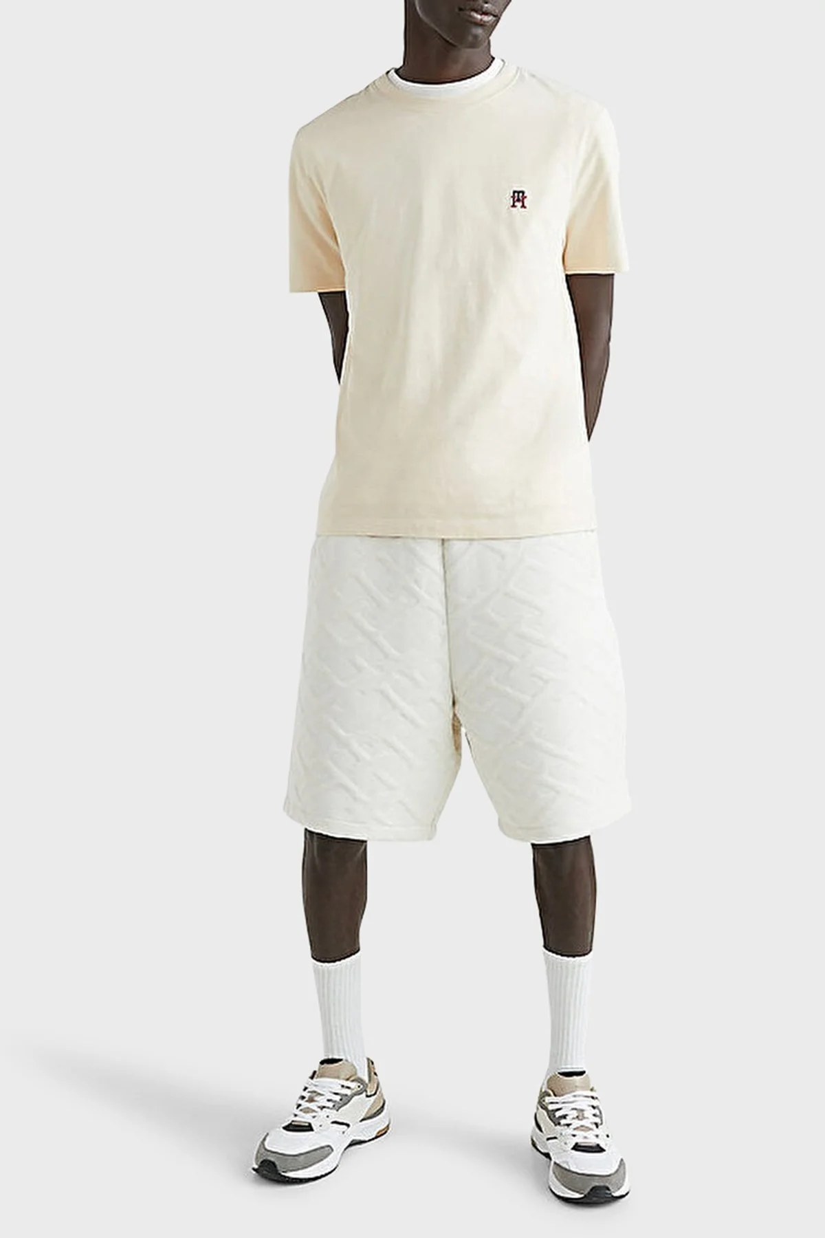 Tommy Hilfiger Saf Pamuklu Jarse Regular Fit Bisiklet Yaka Erkek T Shirt MW0MW30054 AC0 KREM - 3