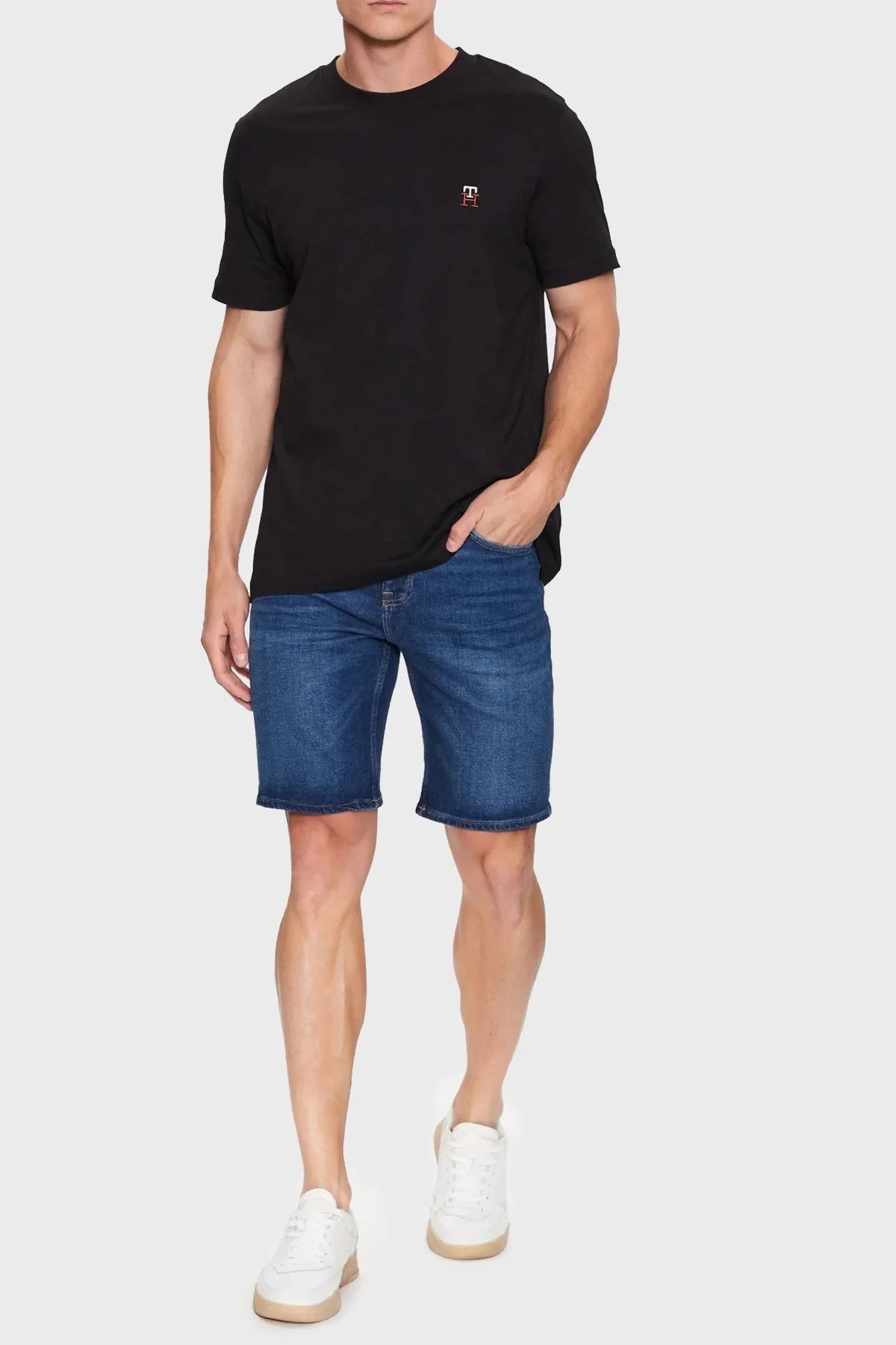 Tommy Hilfiger Saf Pamuklu Jarse Regular Fit Bisiklet Yaka Erkek T Shirt MW0MW30054 BDS SİYAH - 2