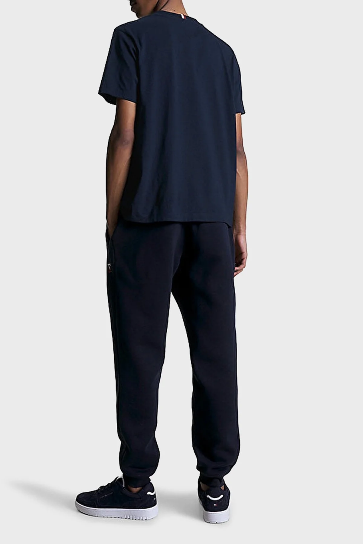 Tommy Hilfiger Saf Pamuklu Jarse Regular Fit Bisiklet Yaka Erkek T Shirt MW0MW30054 DW5 LACİVERT - 5