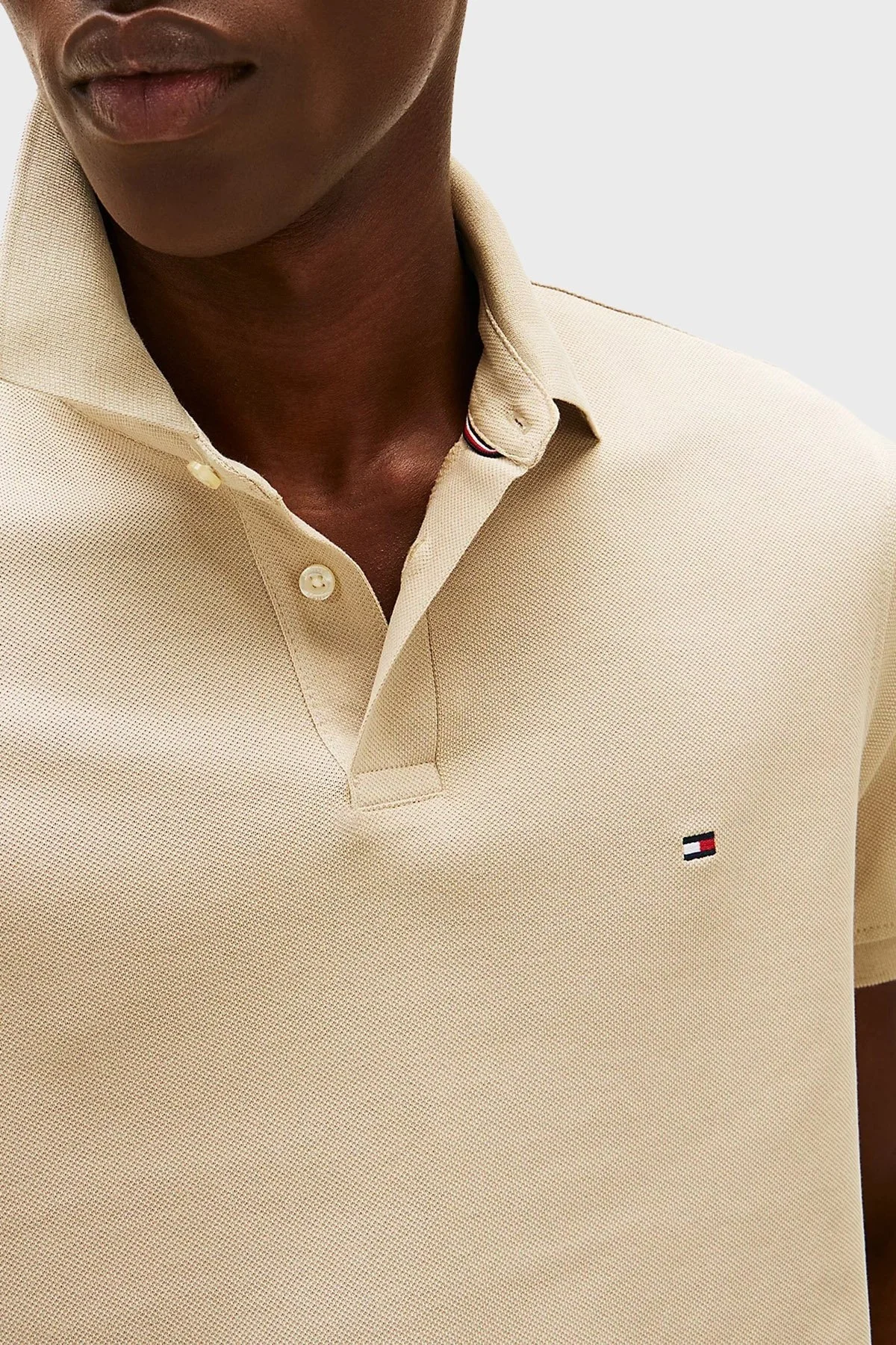 Tommy Hilfiger Streç Pamuklu Slim Fit Düğmeli Erkek Polo Yaka T Shirt MW0MW17770 RBT KUM - 9