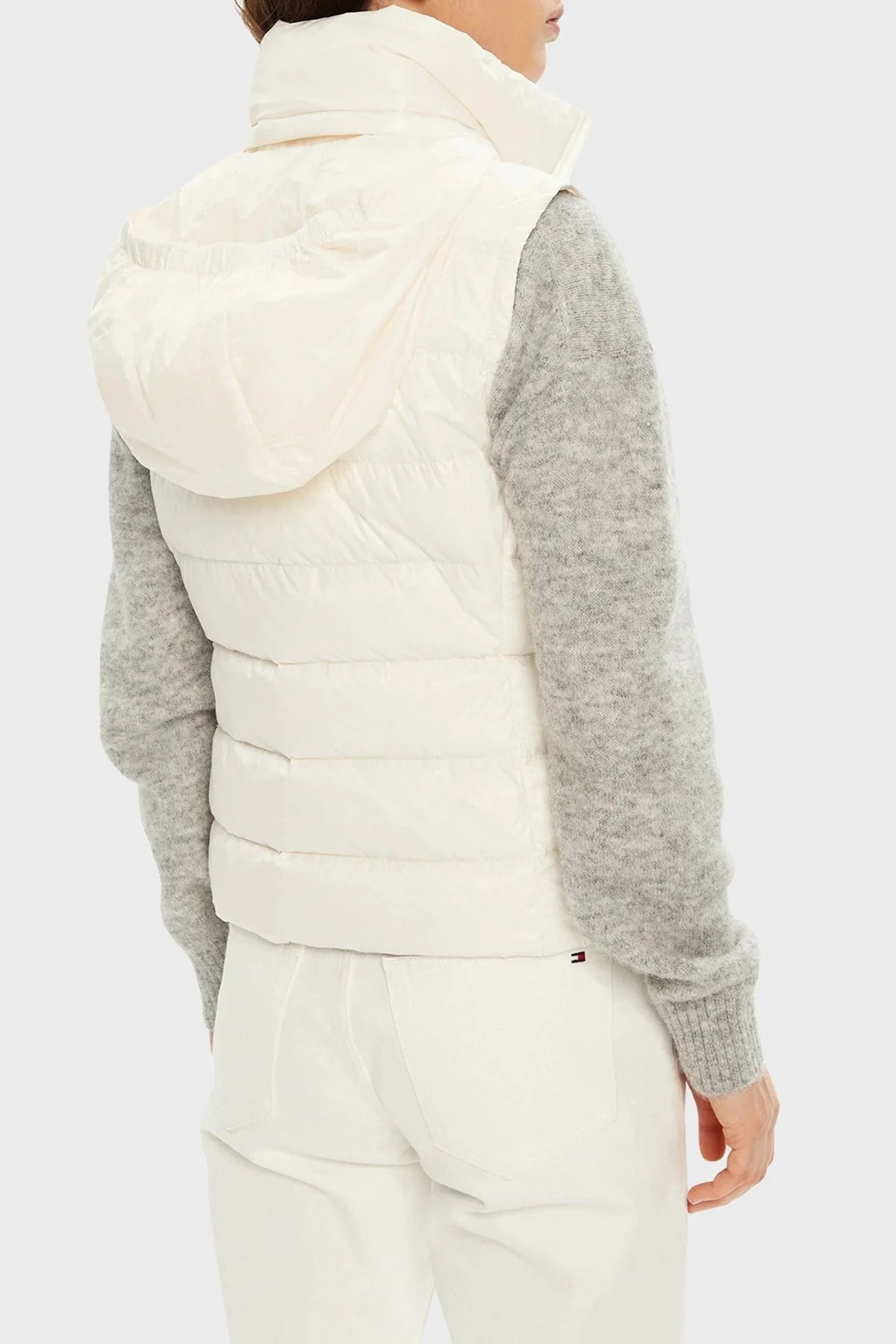 Tommy Hilfiger Su itici Regular Fit Gizli Kapüşonlu Dik Yaka Şişme Bayan Yelek WW0WW43773 Z00 AÇIK BEJ - 2