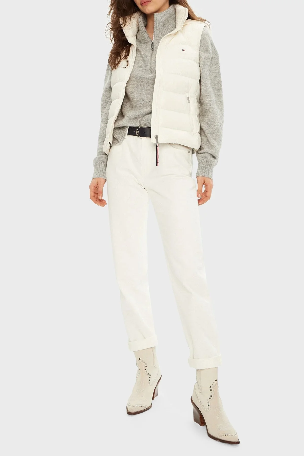 Tommy Hilfiger Su itici Regular Fit Gizli Kapüşonlu Dik Yaka Şişme Bayan Yelek WW0WW43773 Z00 AÇIK BEJ - 3