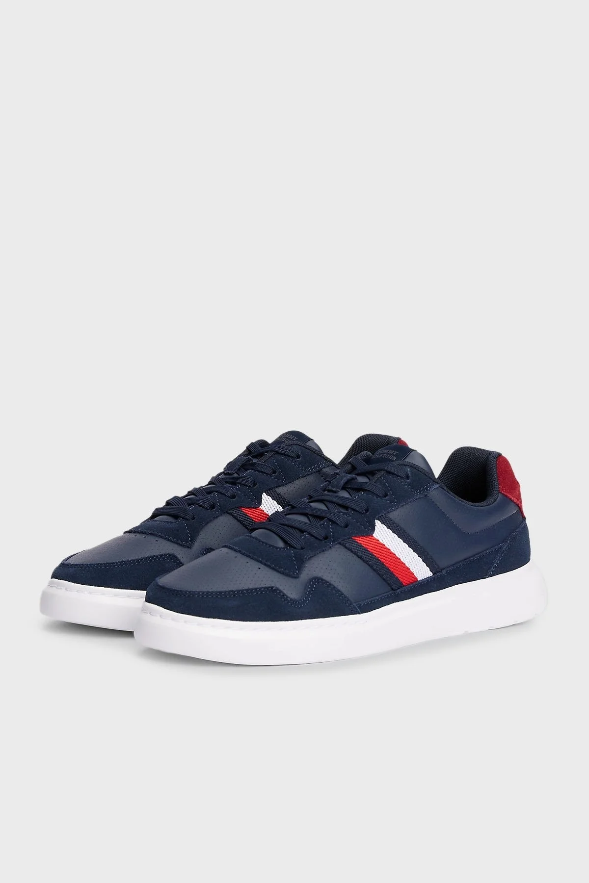 Tommy Hilfiger Süet Detaylı Logolu Sneaker Erkek Ayakkabı FM0FM04889 C1G LACİVERT - 2