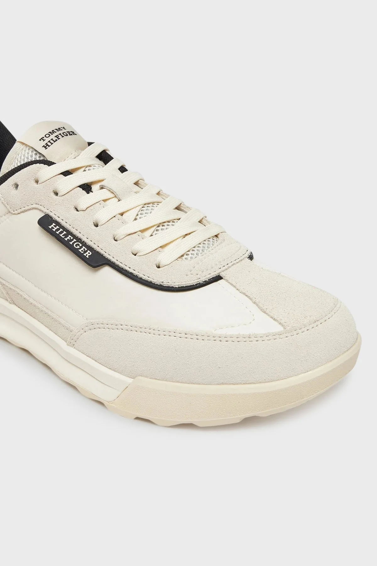 Tommy Hilfiger Süet Detaylı Logolu Sneaker Erkek Ayakkabı FM0FM05523 Z00 AÇIK BEJ - 11