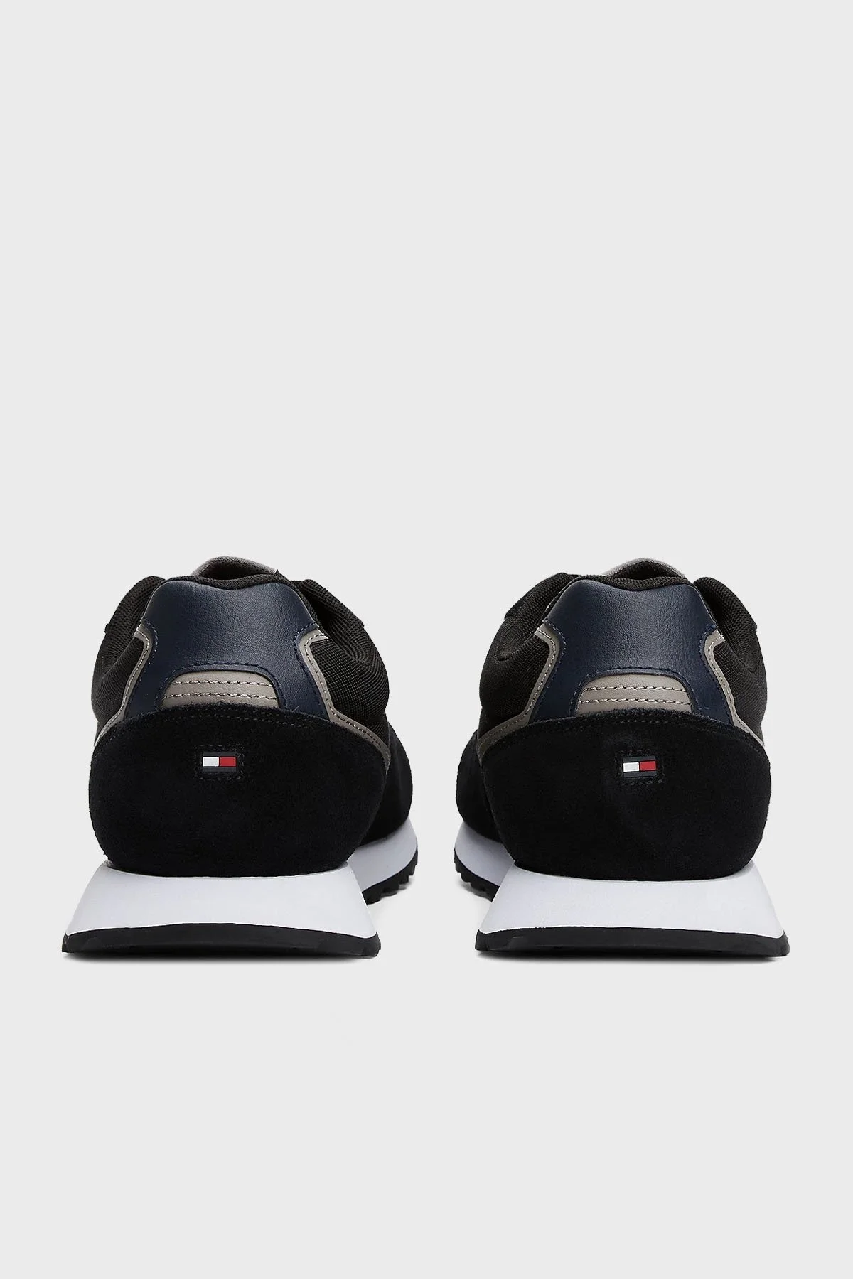 Tommy Hilfiger Süet Logolu Sneaker Erkek Ayakkabı FM0FM05465 BDS SİYAH - 12