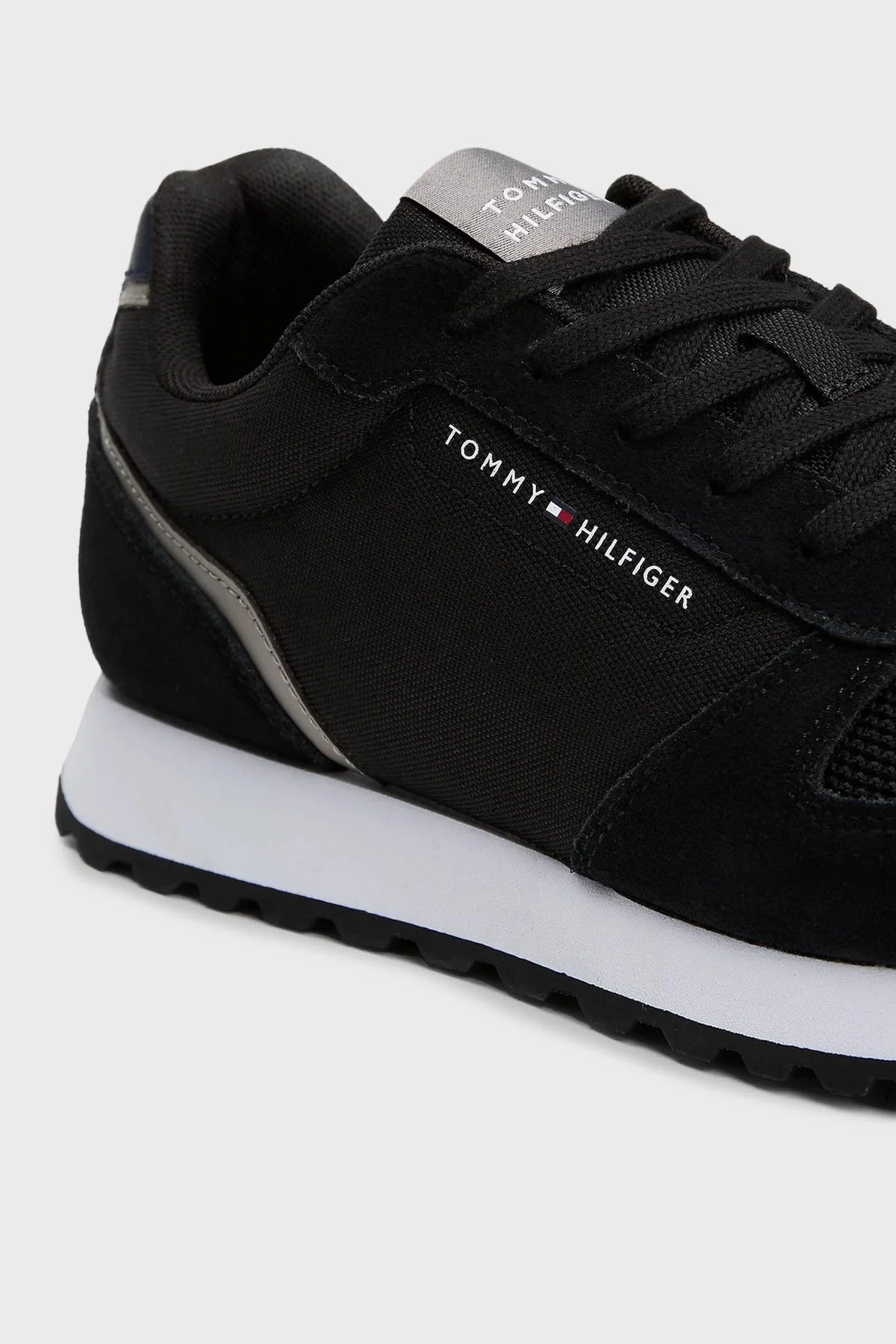 Tommy Hilfiger Süet Logolu Sneaker Erkek Ayakkabı FM0FM05465 BDS SİYAH - 13