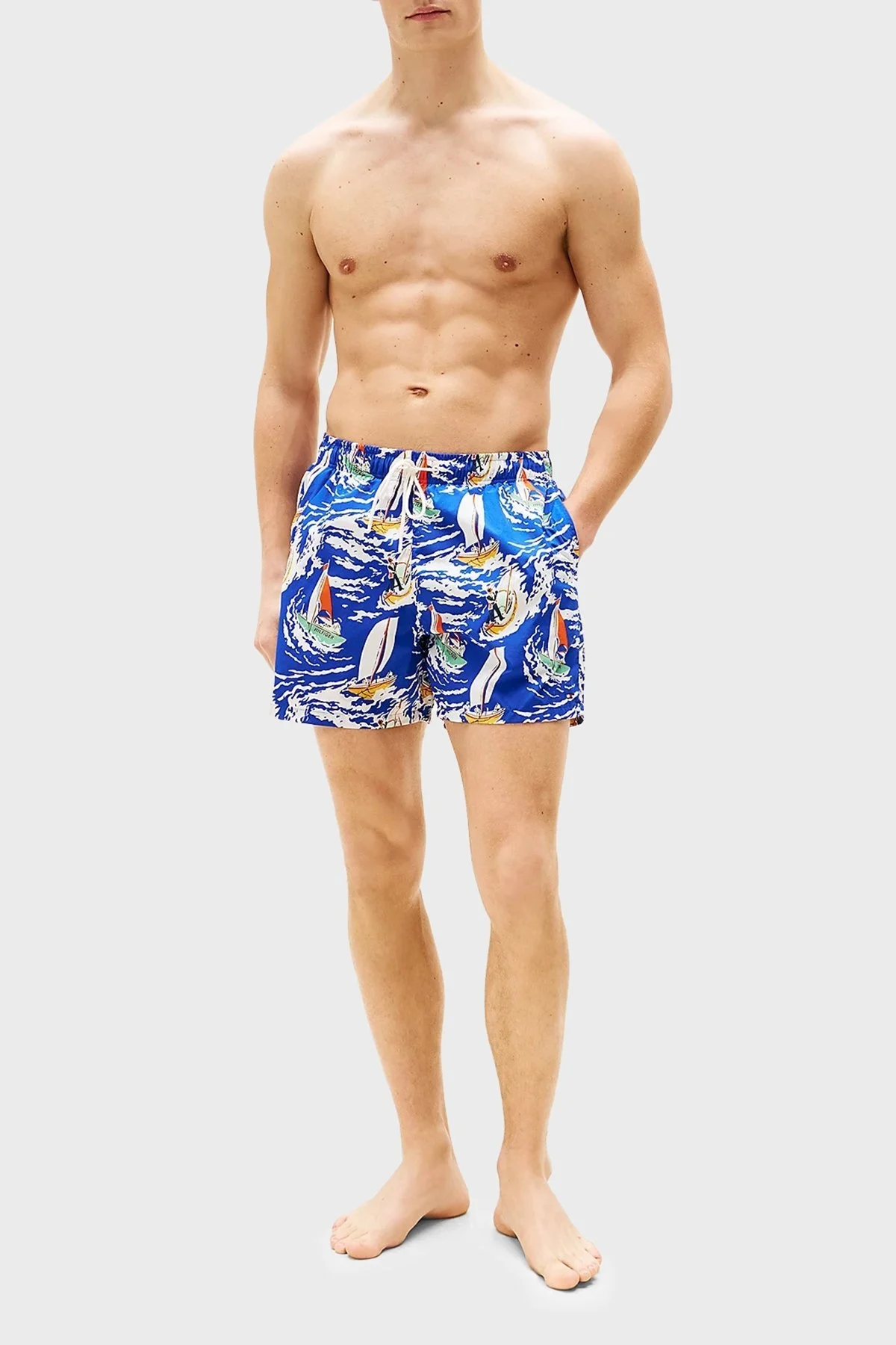 Tommy Hilfiger Tamamı Desenli Regular Fit Cepli Erkek Mayo Short UM0UM03491 0K8 MAVİ-BEYAZ - 7