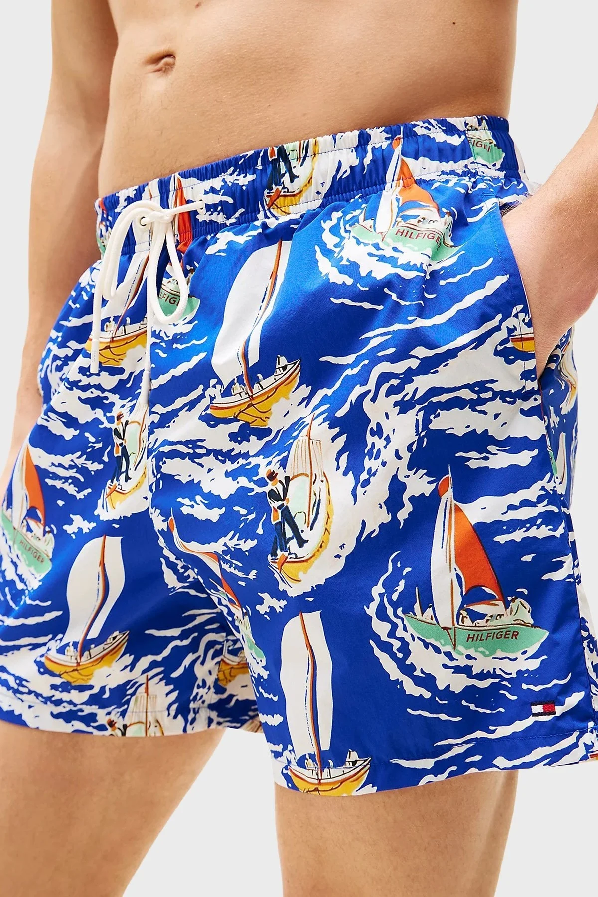 Tommy Hilfiger Tamamı Desenli Regular Fit Cepli Erkek Mayo Short UM0UM03491 0K8 MAVİ-BEYAZ - 8